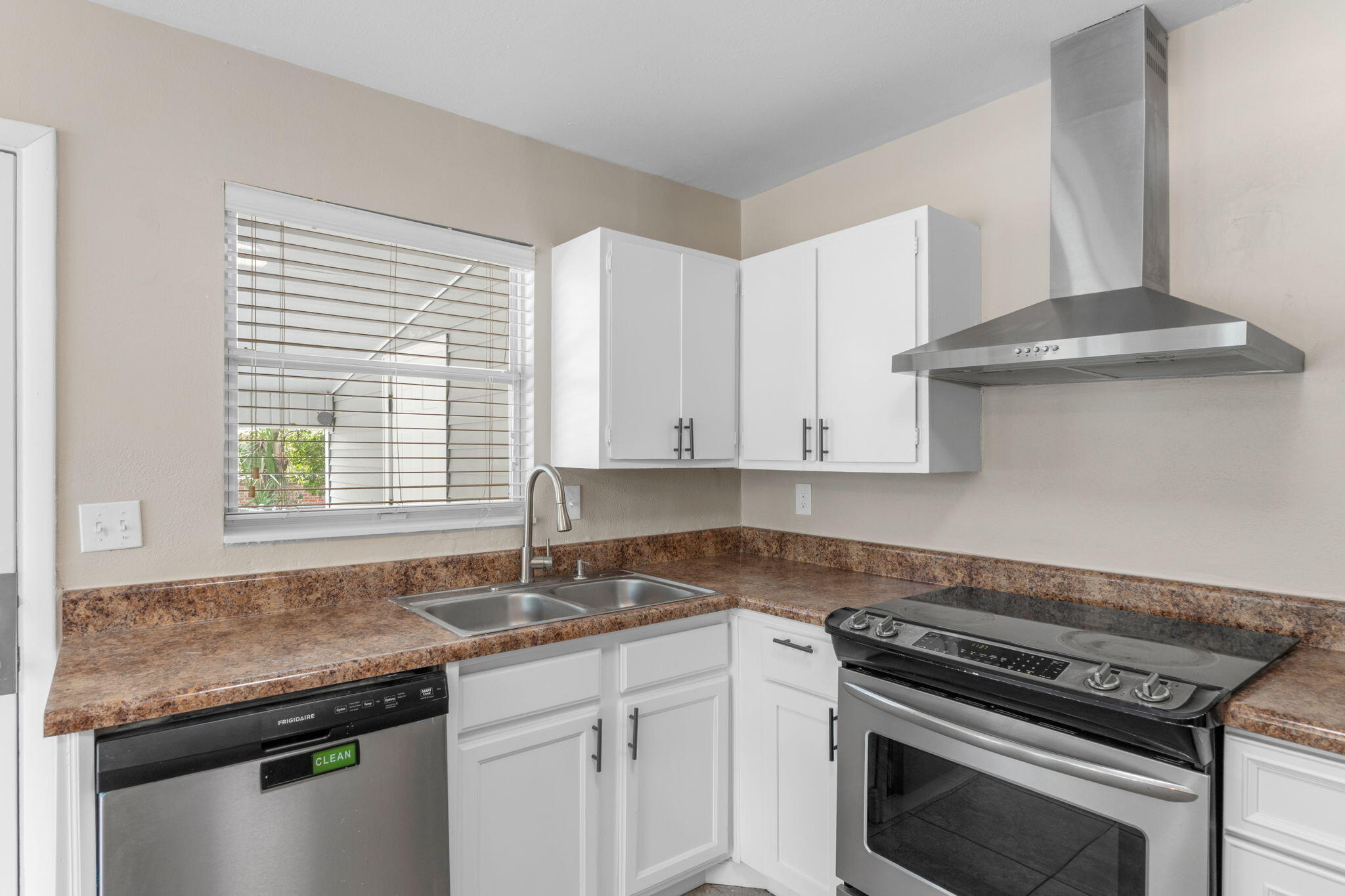 ROSEWOOD HOMES - Residential