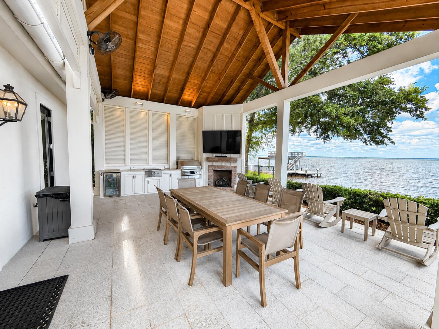 HOLIDAY SHORES ESTATES 1ST ADDN - Residential