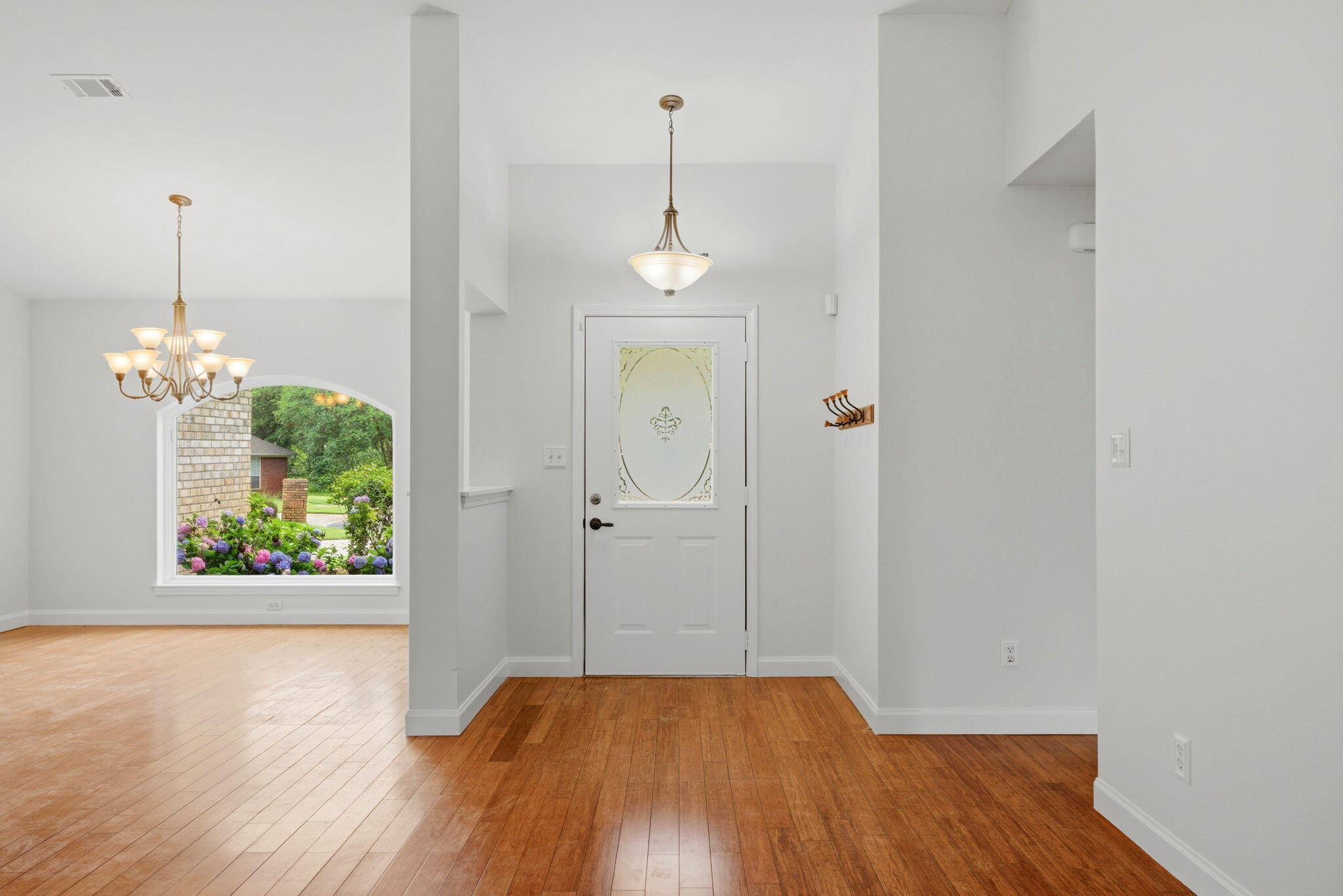 BISCAYNE POINTE - Residential