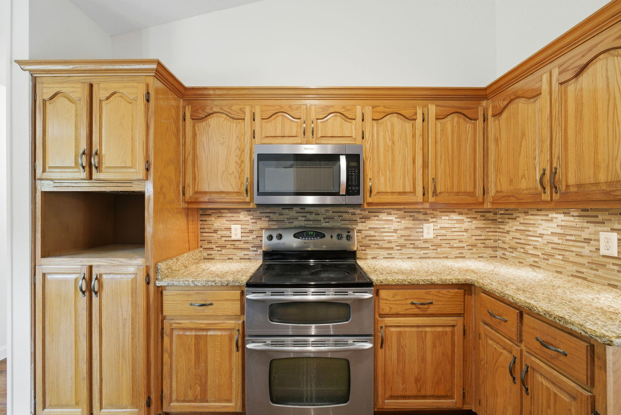 BISCAYNE POINTE - Residential