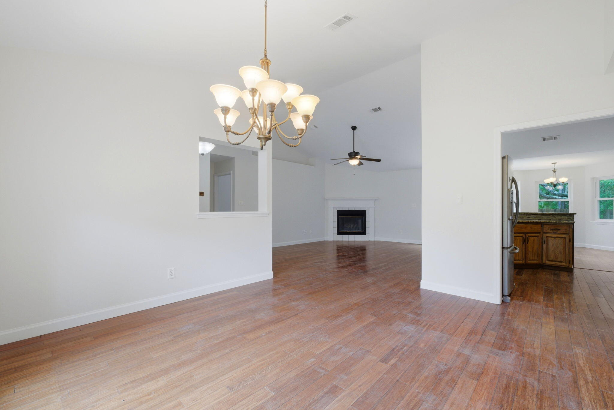BISCAYNE POINTE - Residential