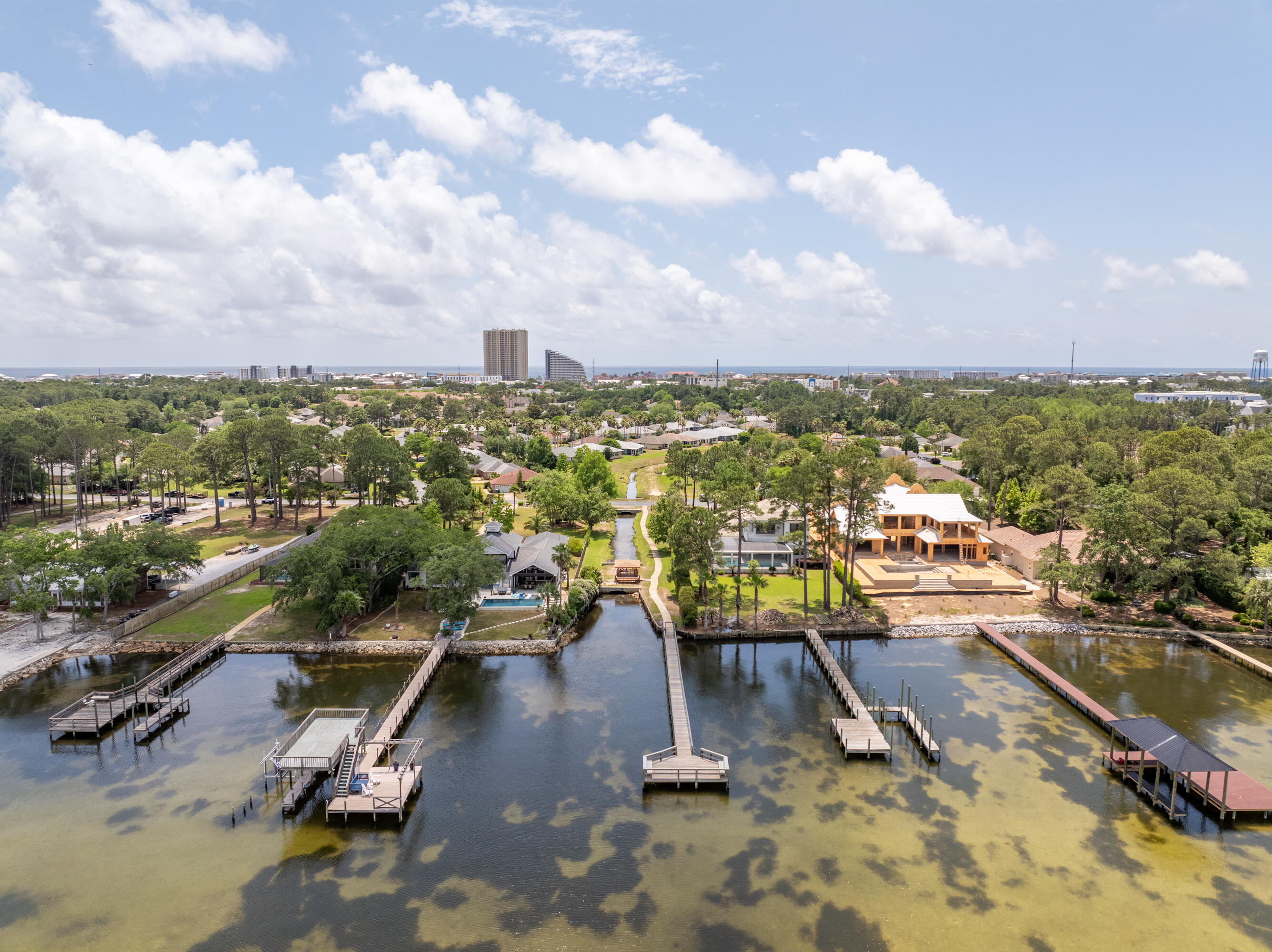 BAYSIDE - Residential