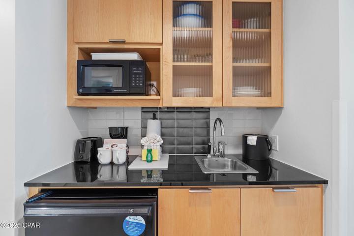 BAHIA CONDO - Residential