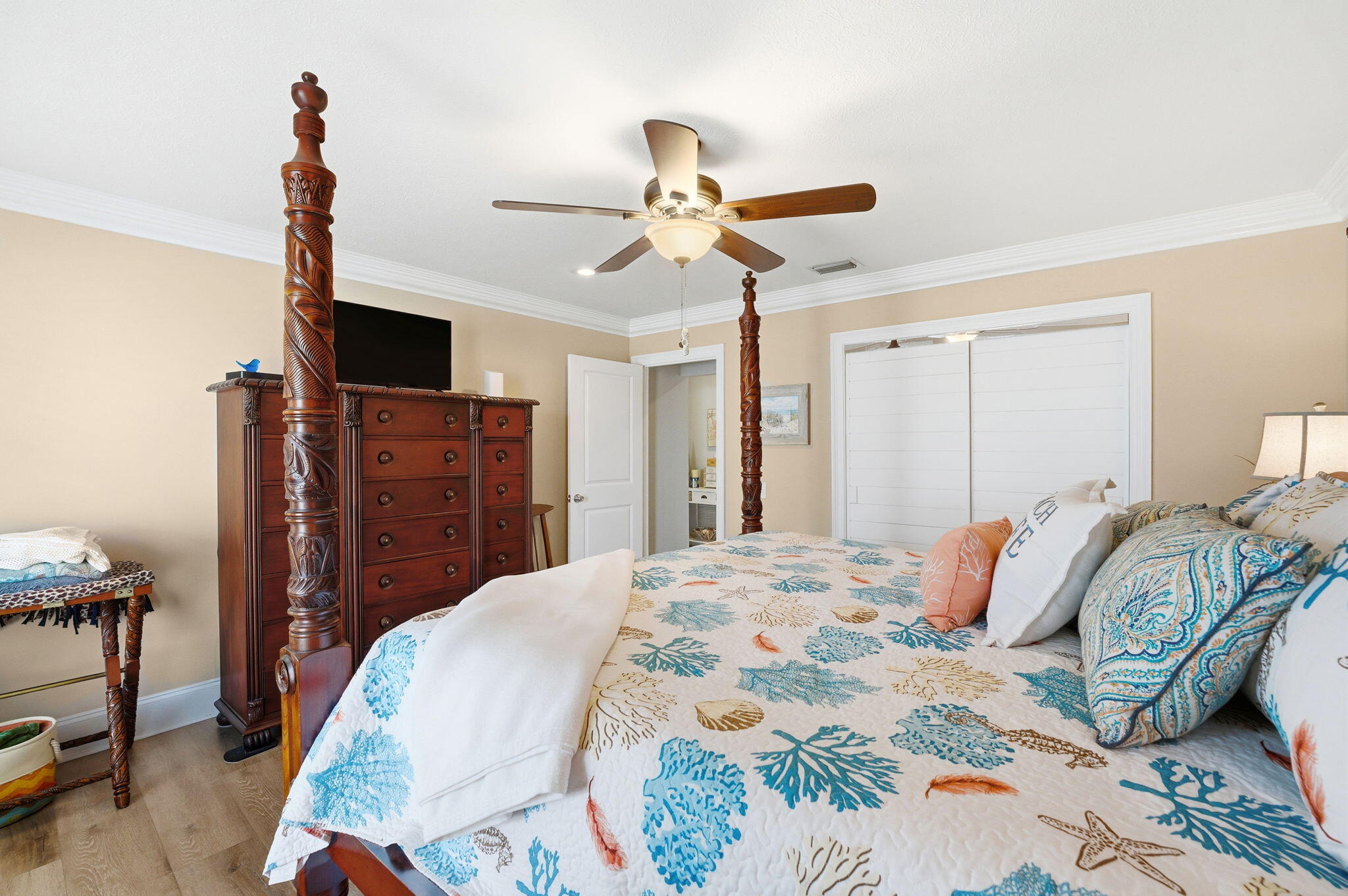 HOLIDAY BEACH UNIT 07 - Residential