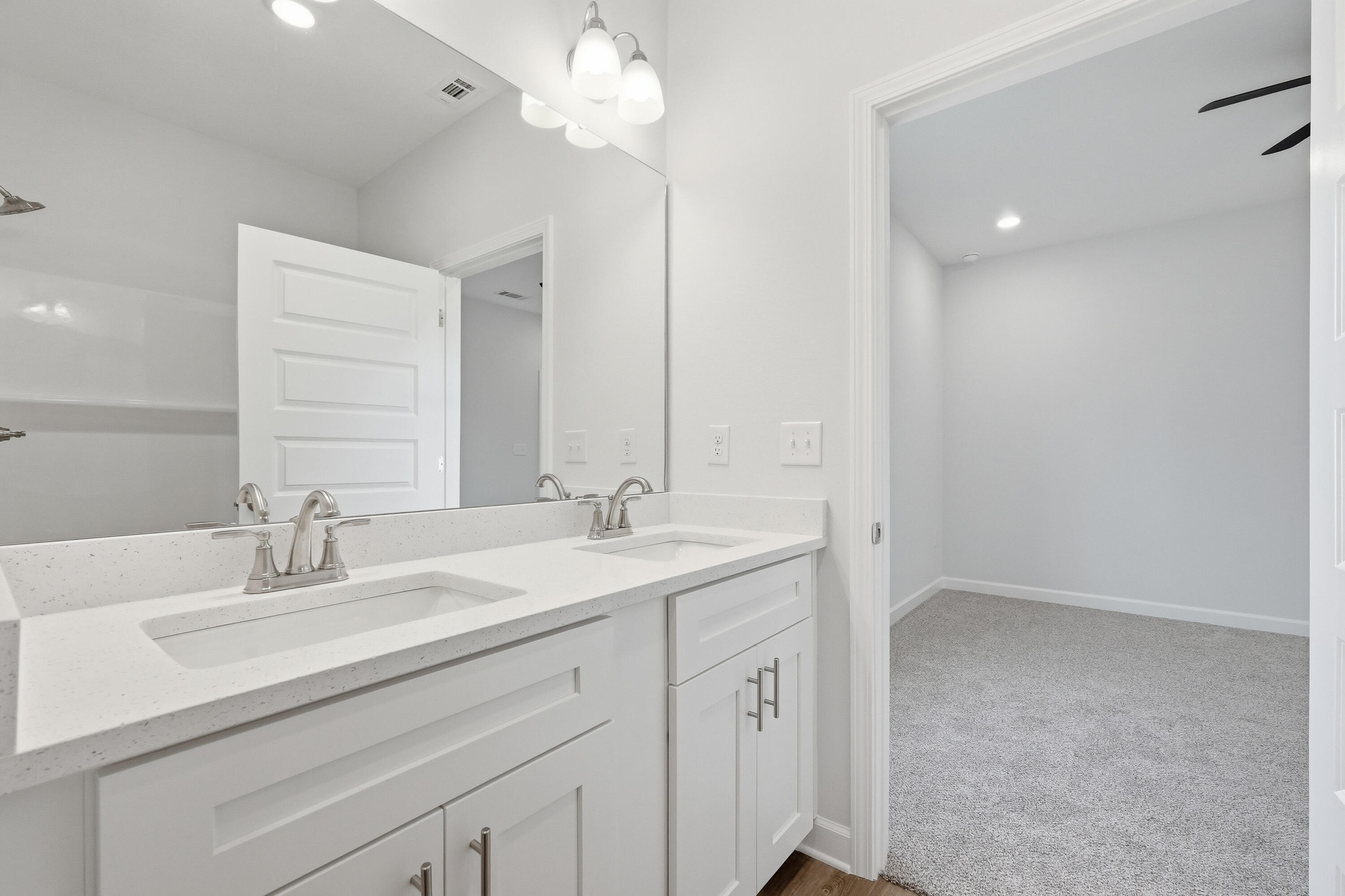 SOUTHERN DAY CHATEAU - Residential