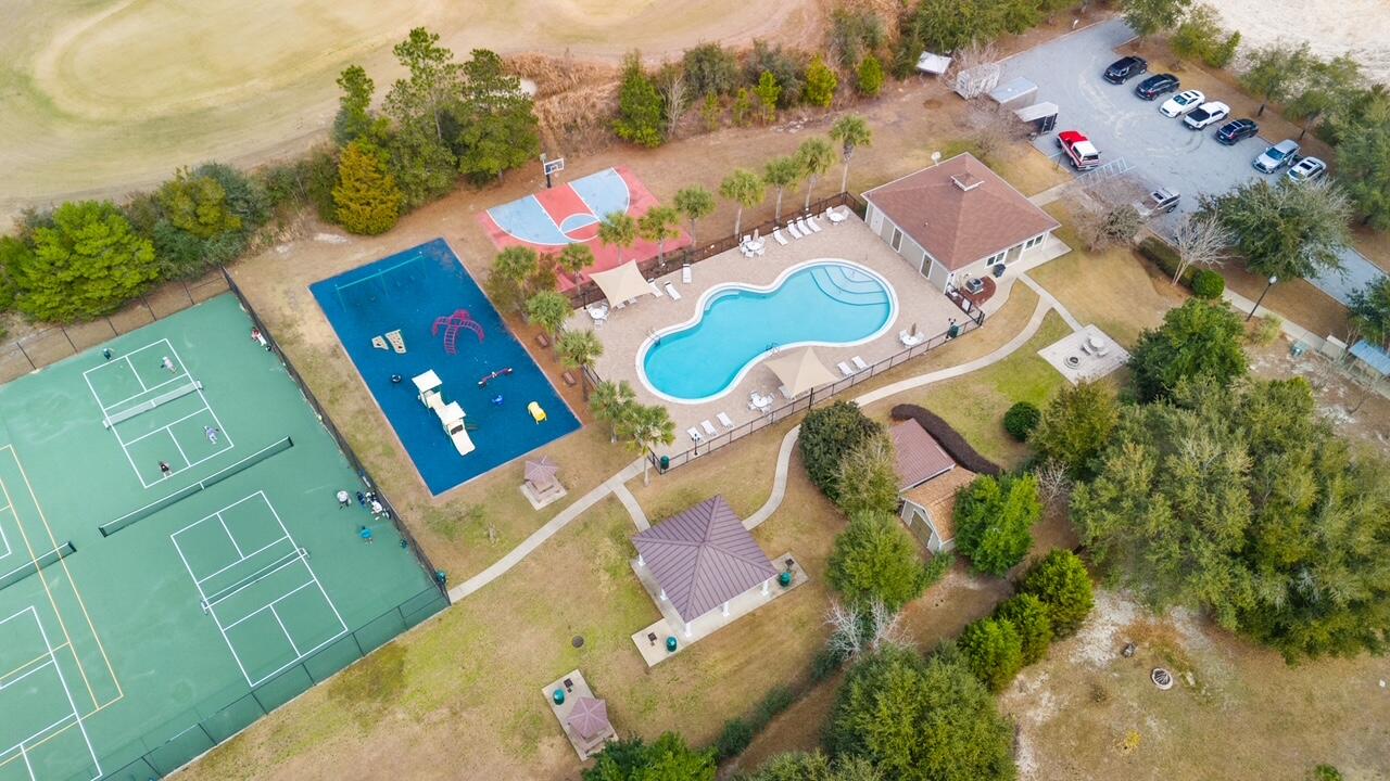 WINDSWEPT ESTATES - Residential