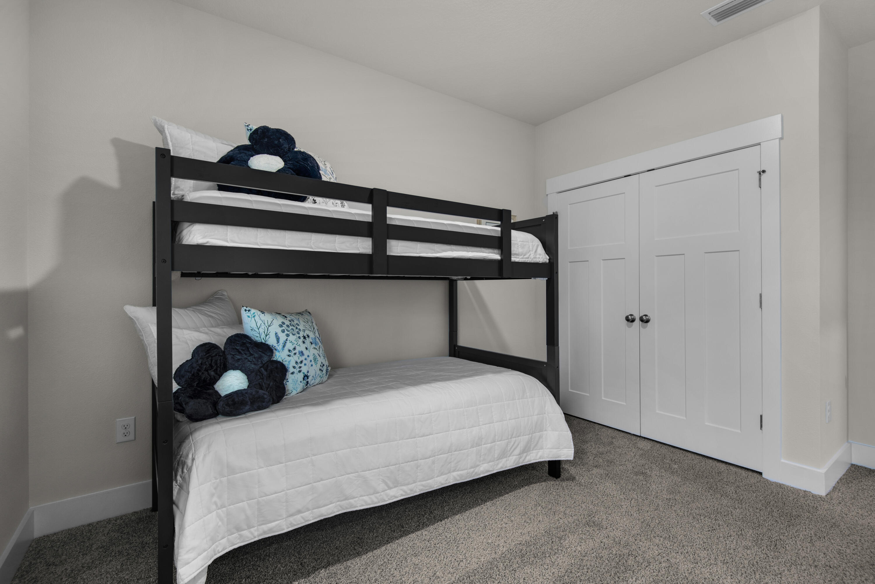 PLANTATION WOODS - Residential