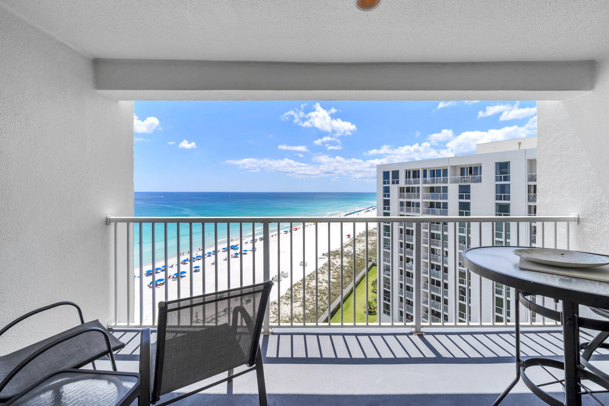 SHORELINE TOWERS 1 - Residential