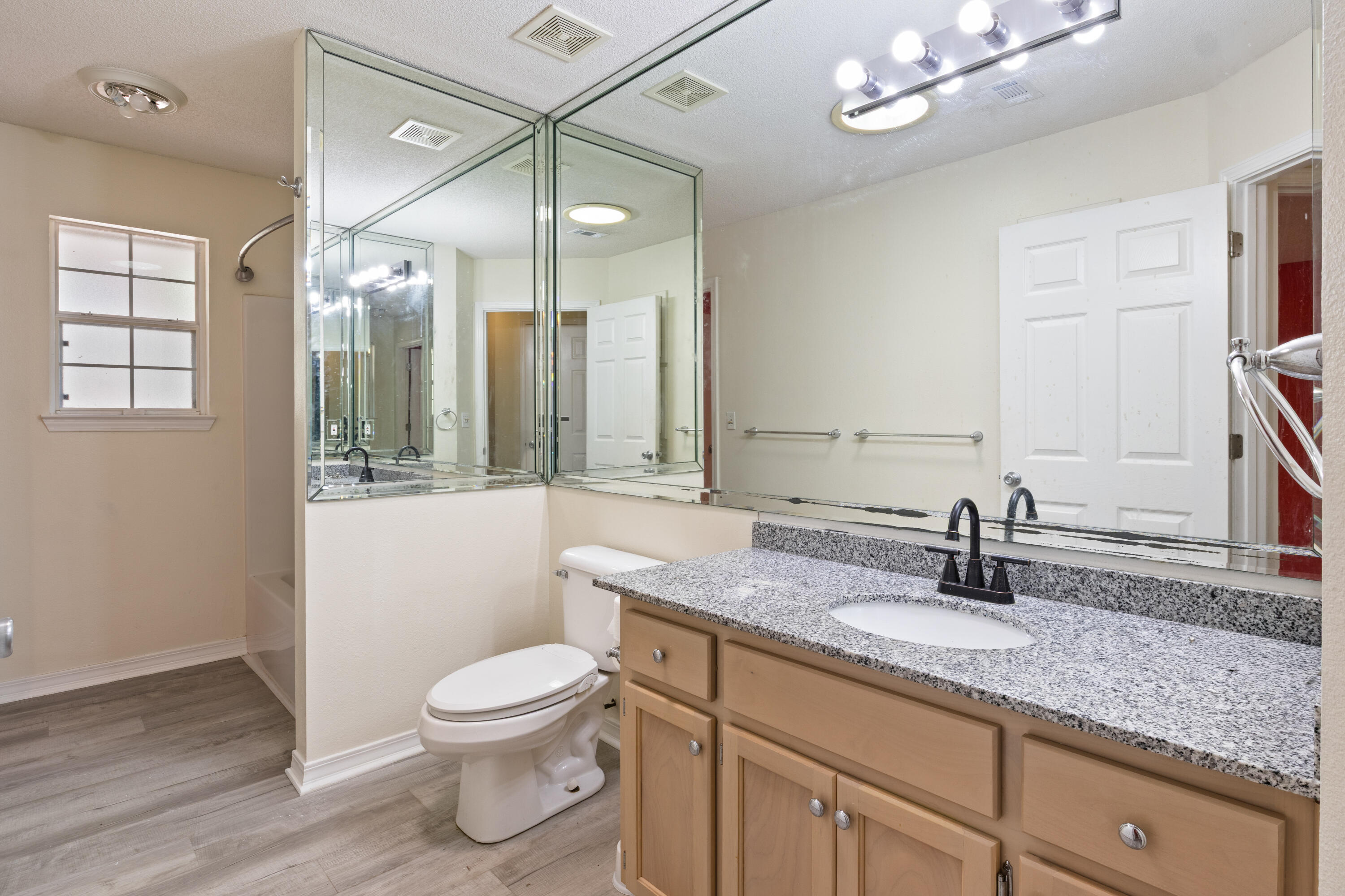 QUAYSIDE VILLAGE PH 2 - Residential