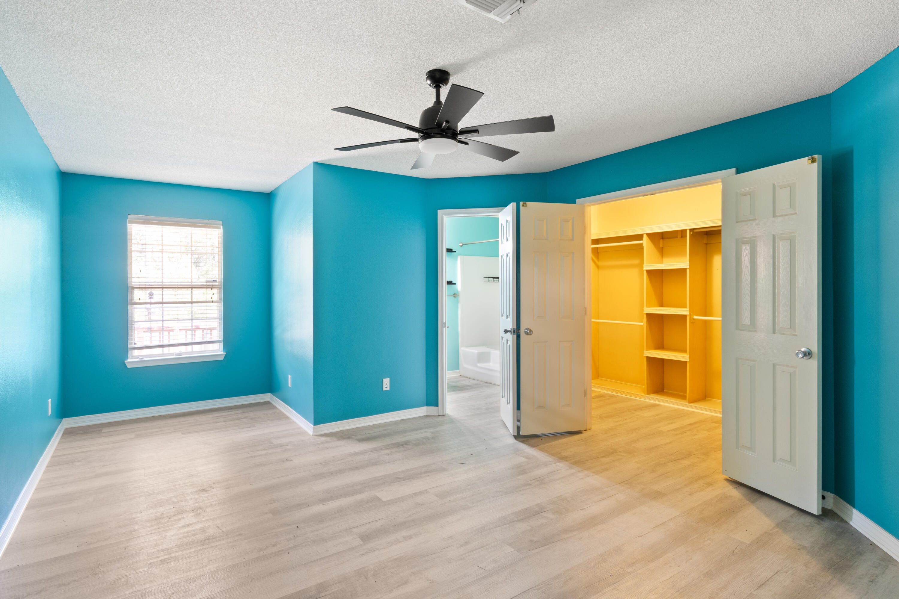 QUAYSIDE VILLAGE PH 2 - Residential