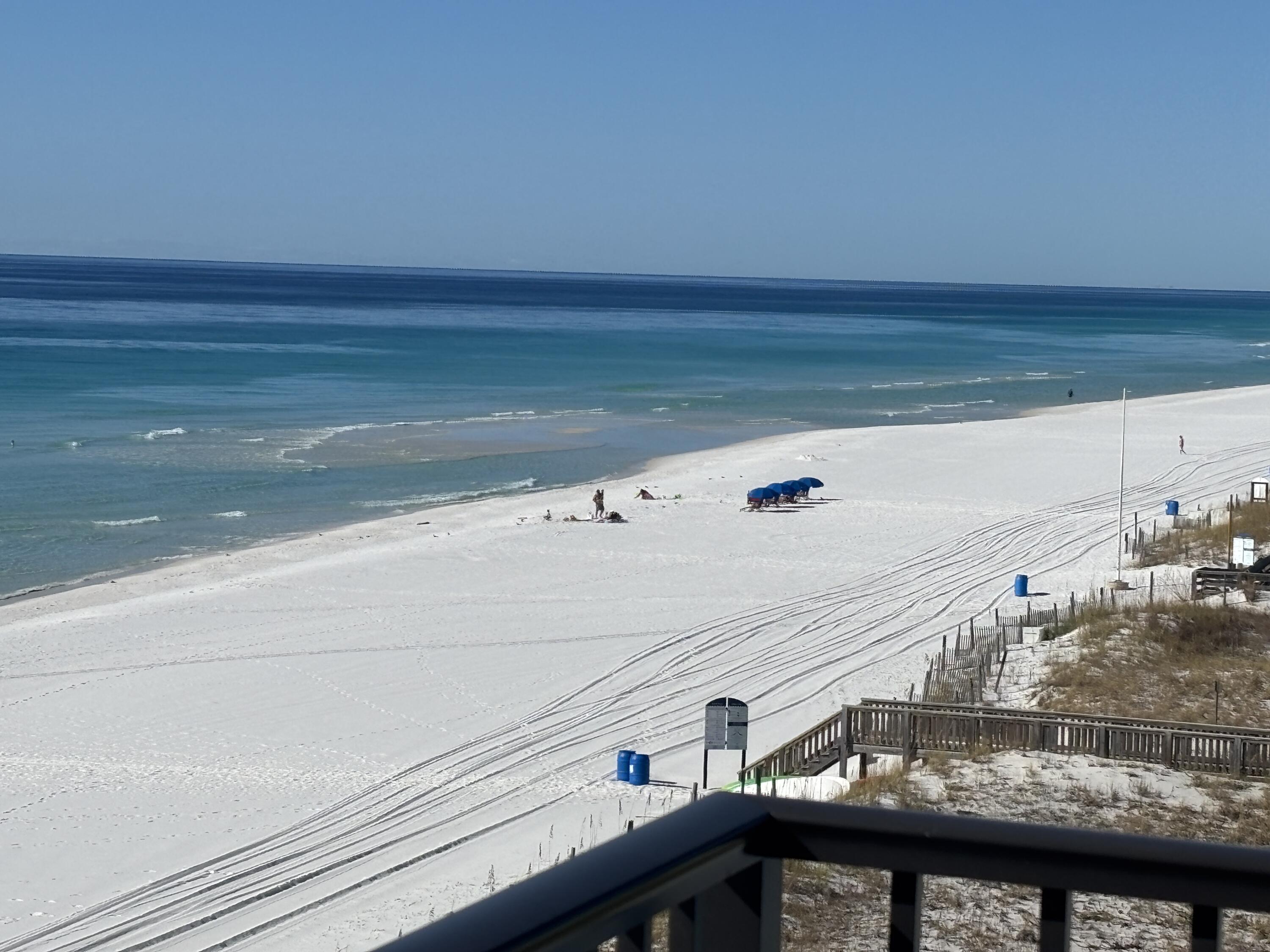 EMERALD TOWERS WEST CONDO - Residential