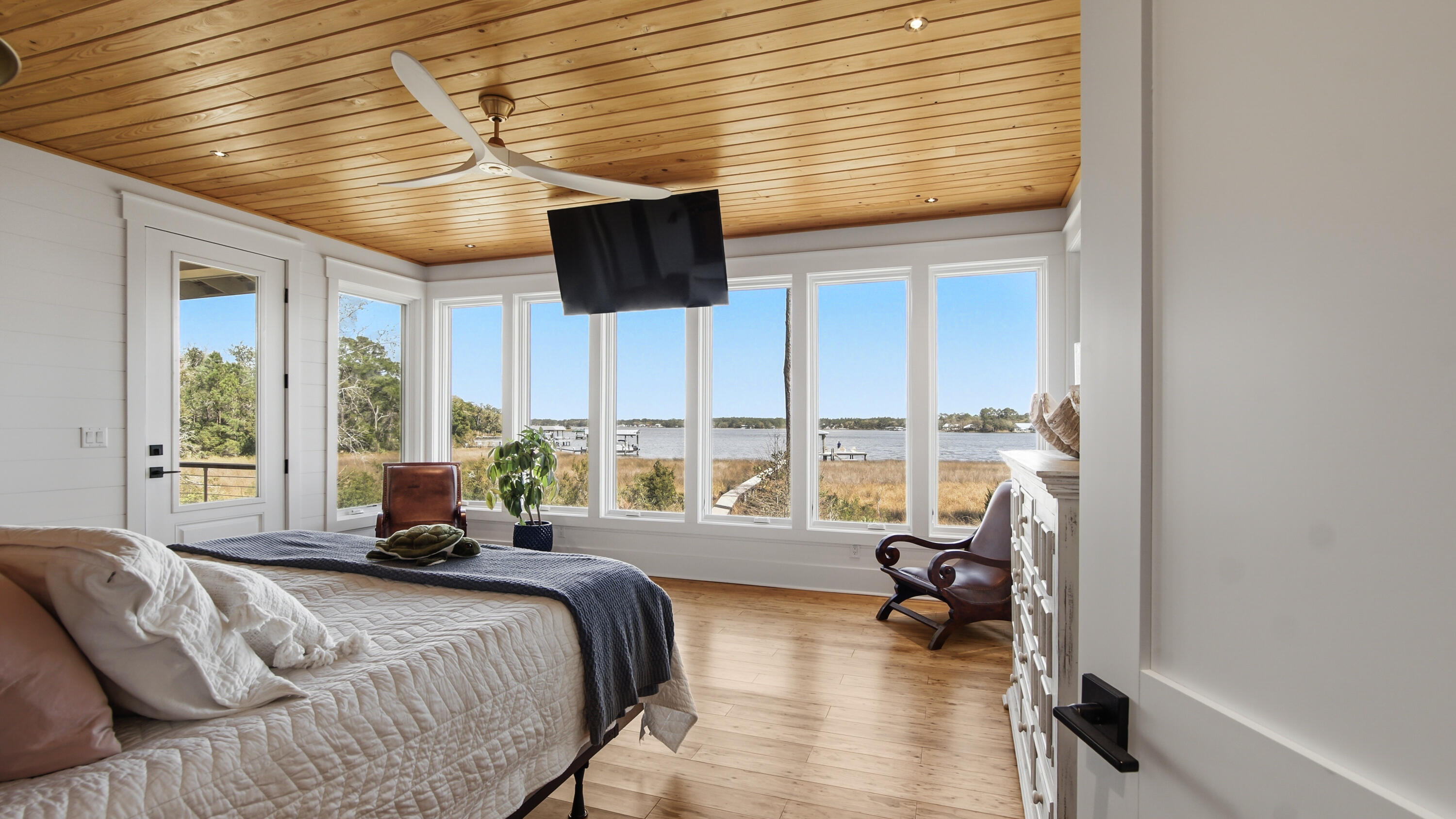 CROSS CREEK SHORES - Residential