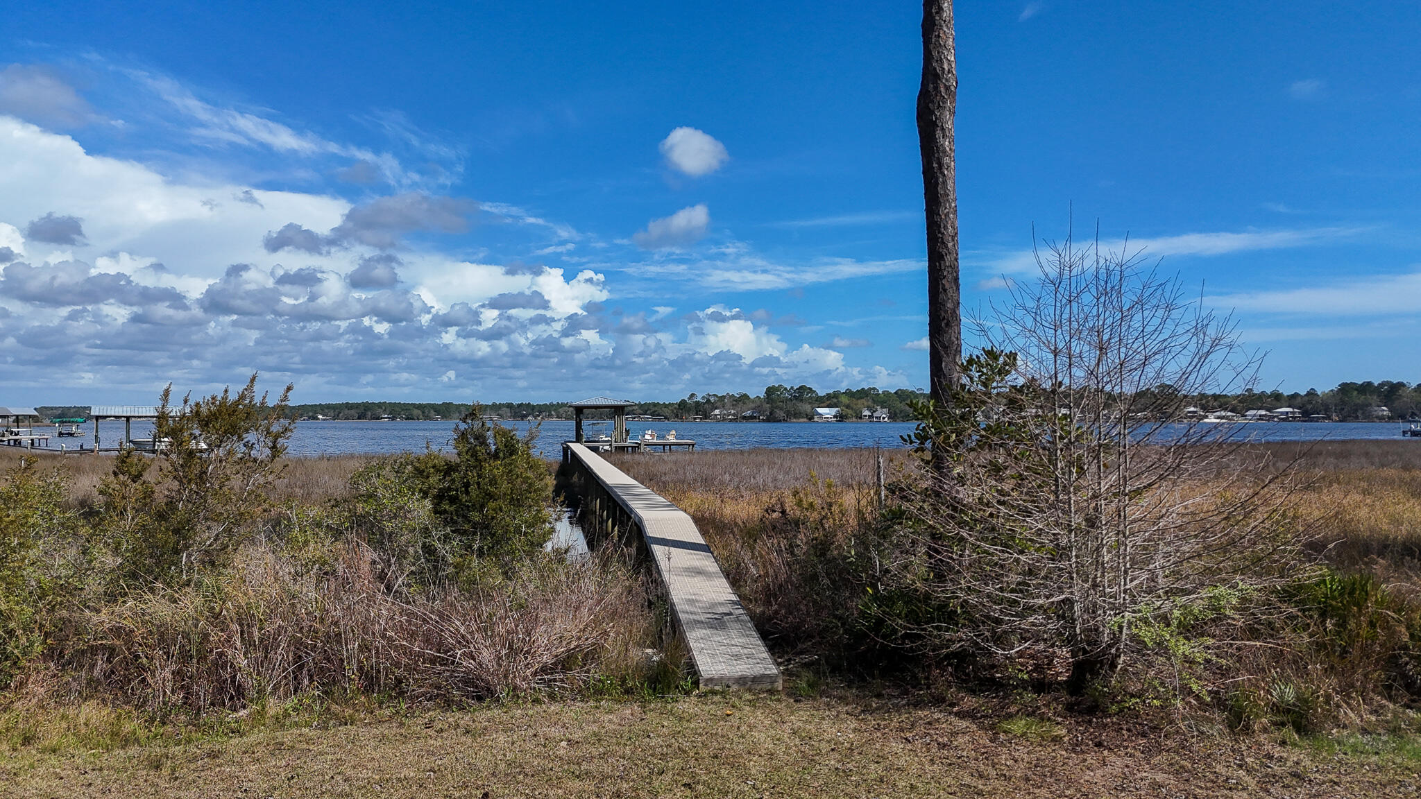 CROSS CREEK SHORES - Residential