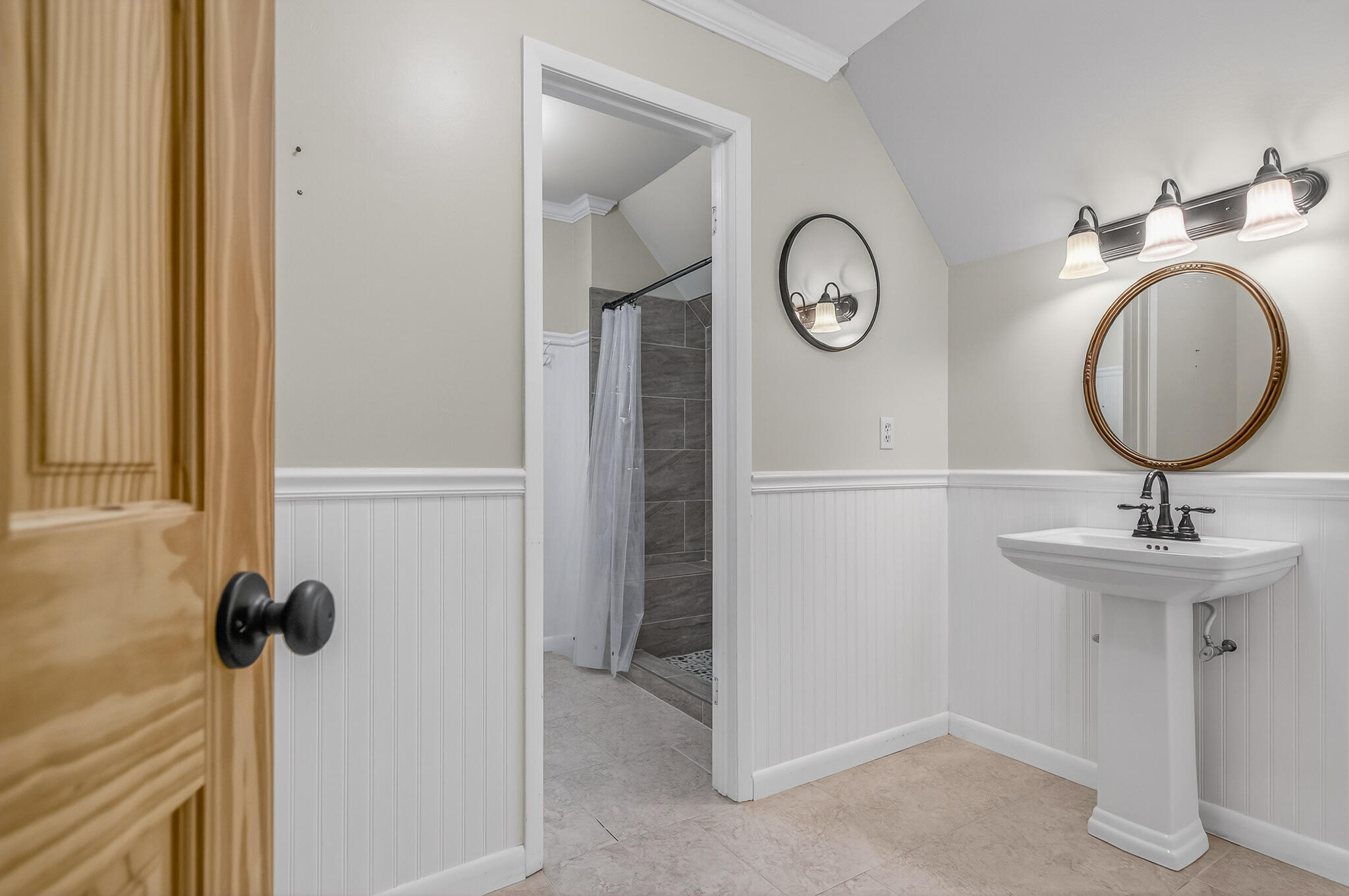 FLAMINGO BEACH - Residential