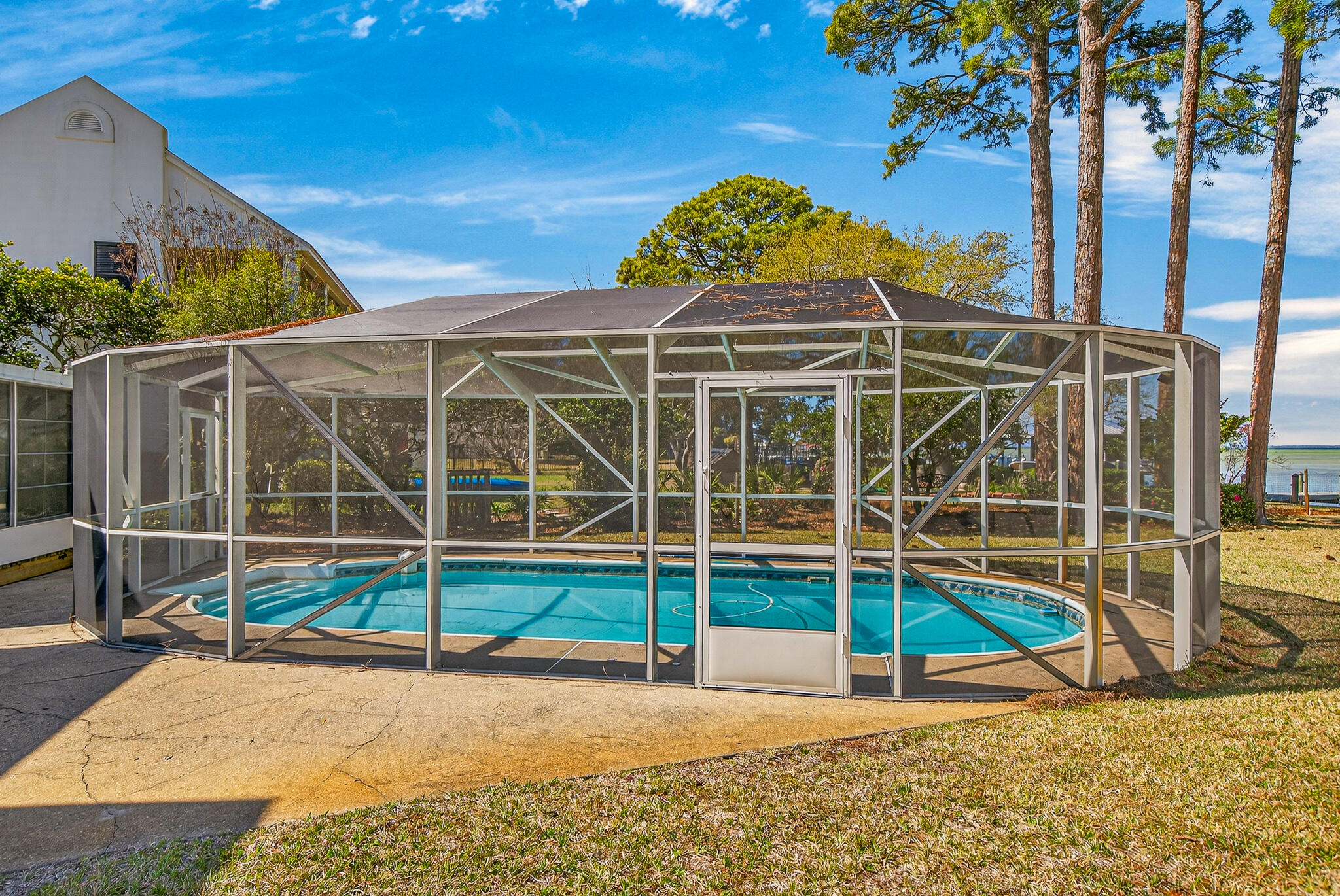 FLAMINGO BEACH - Residential