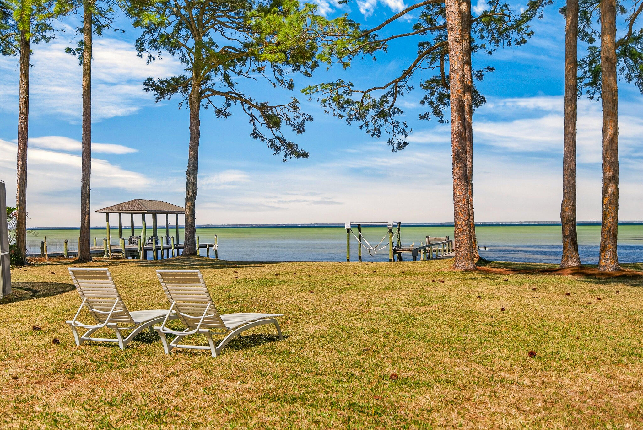 FLAMINGO BEACH - Residential