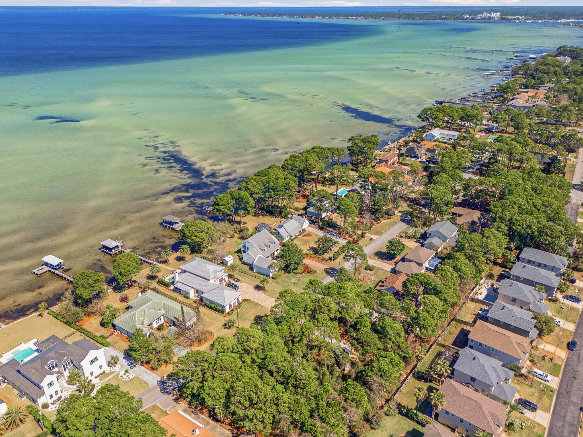 FLAMINGO BEACH - Residential