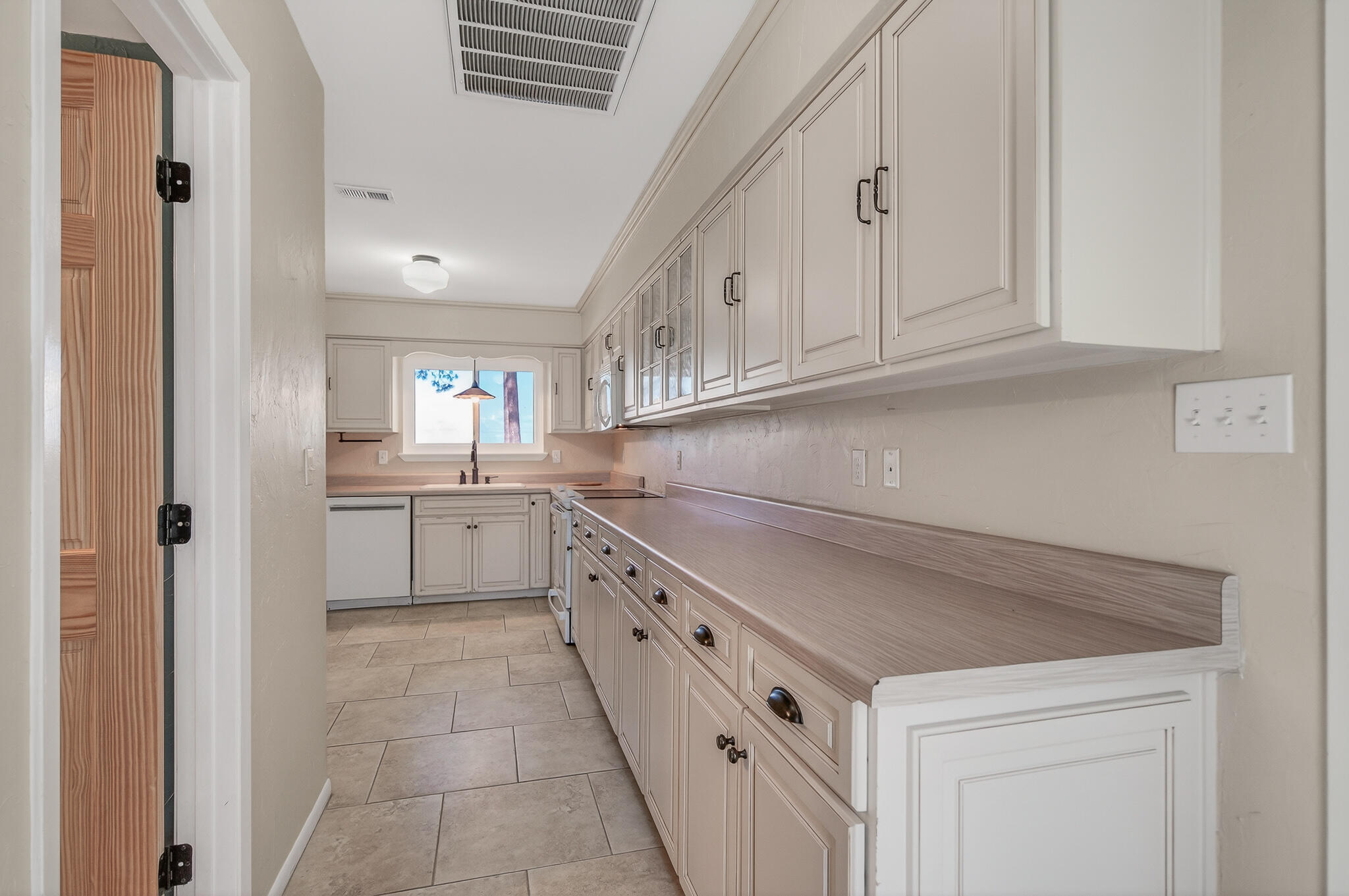 FLAMINGO BEACH - Residential