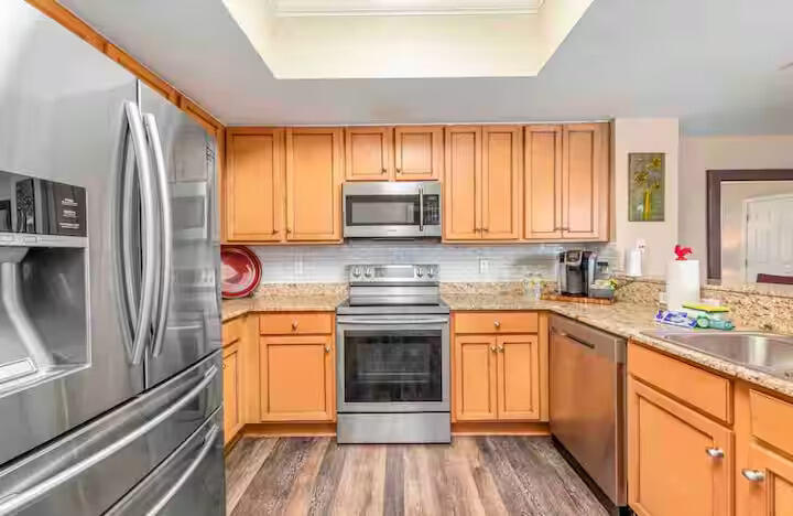 THE PALMS OF DESTIN - Residential