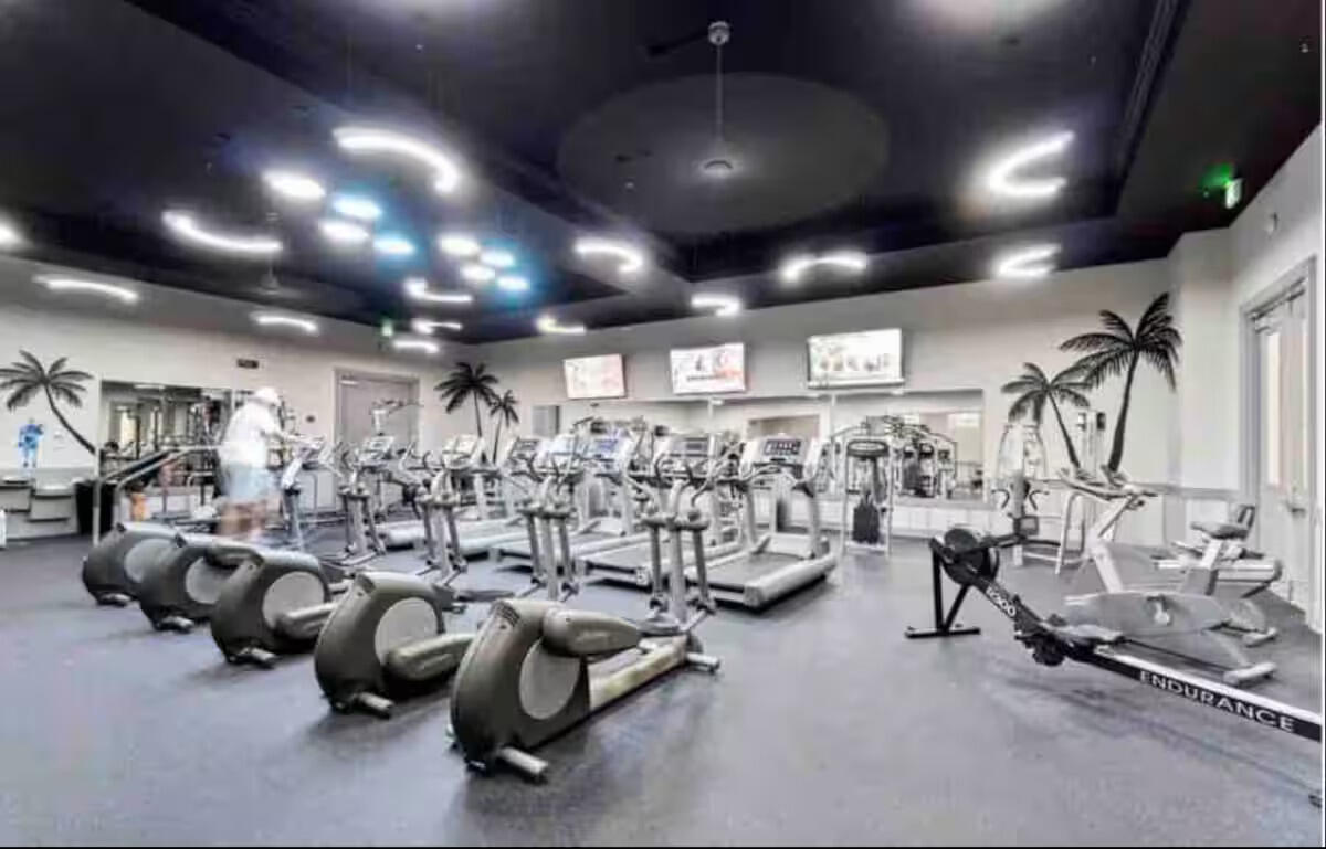 THE PALMS OF DESTIN - Residential