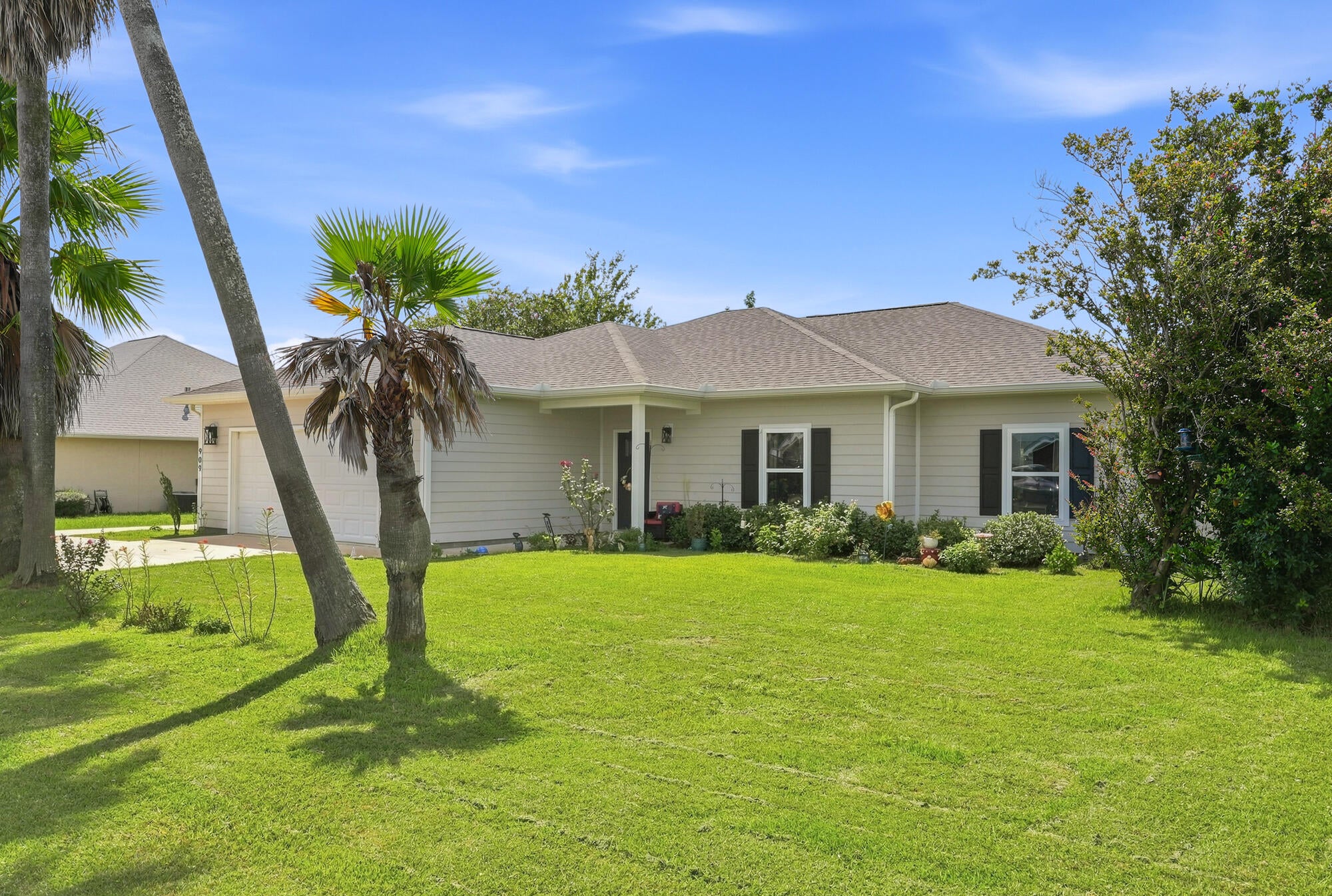 909 Mallory Drive
