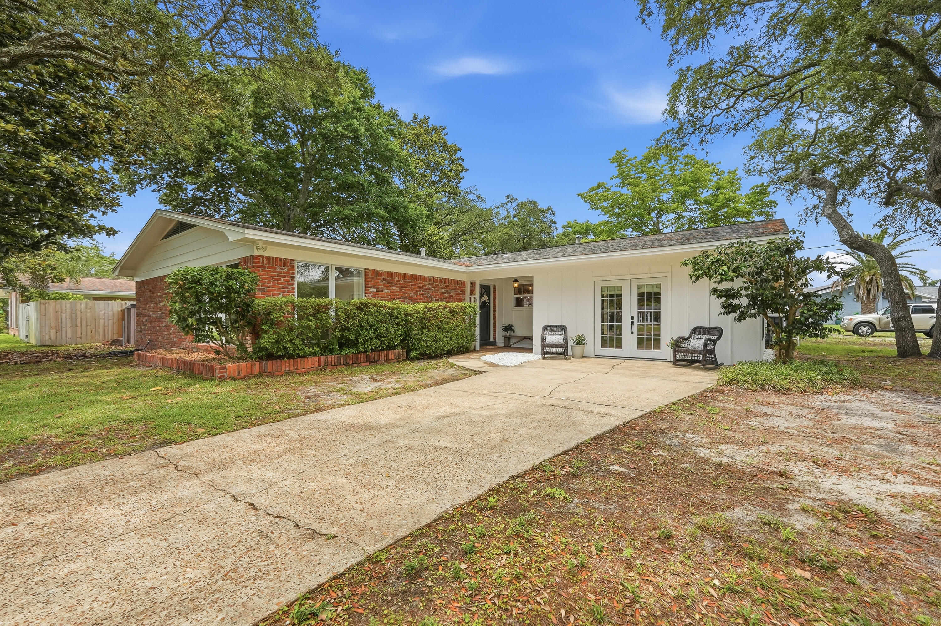 BAYOU WOODS 2ND ADDN - Residential
