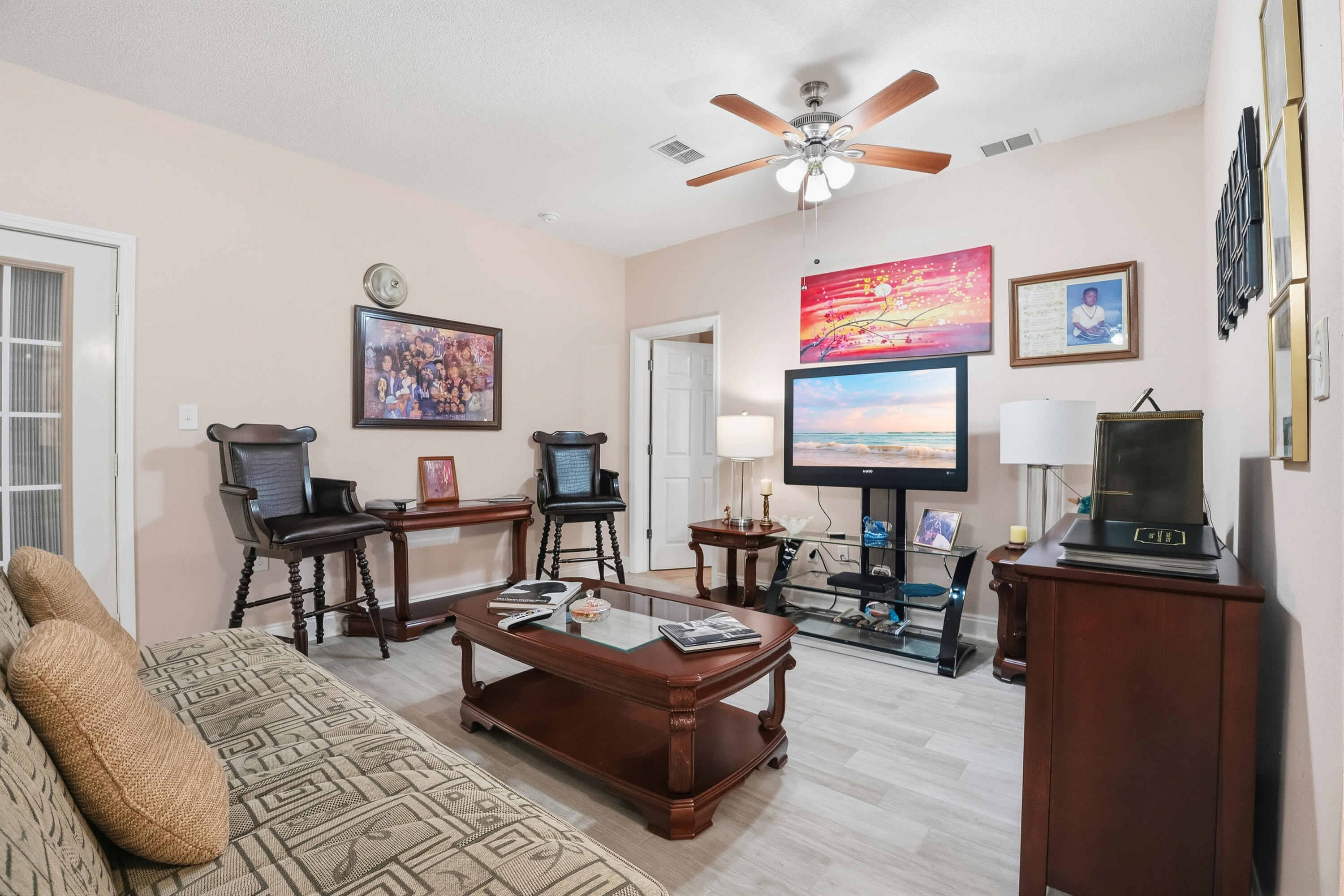 HOLLEY BY THE SEA - Residential