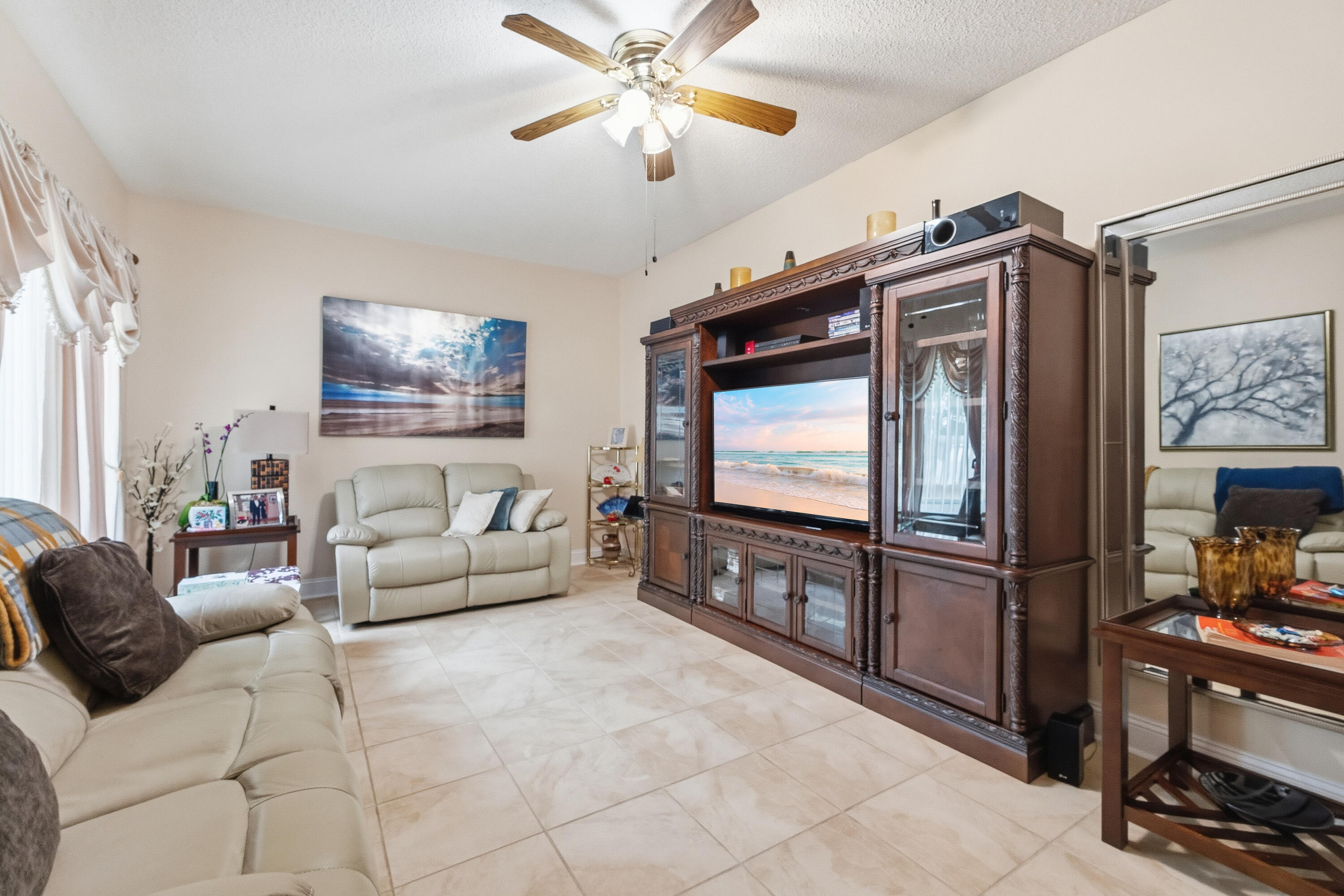 HOLLEY BY THE SEA - Residential