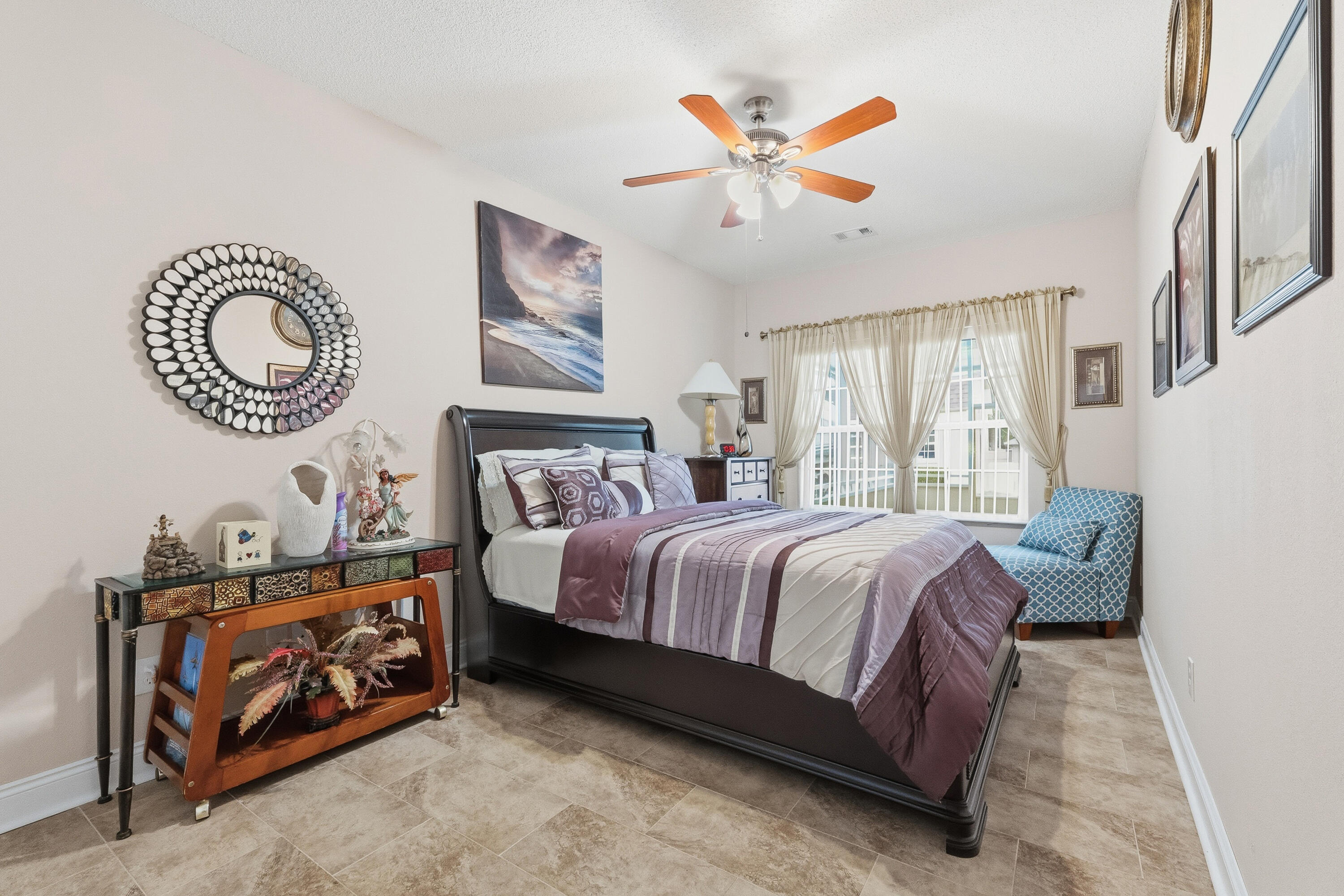 HOLLEY BY THE SEA - Residential