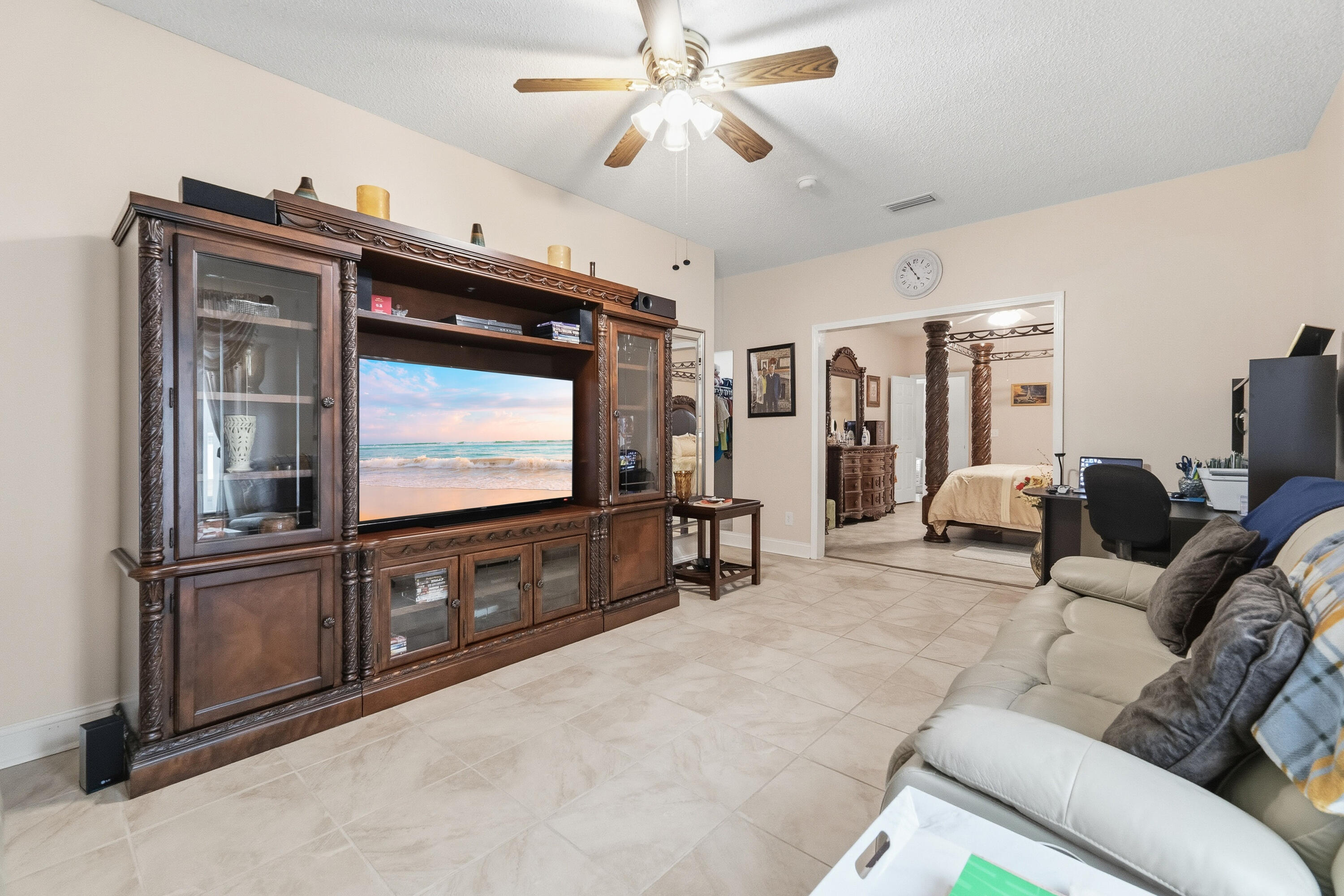 HOLLEY BY THE SEA - Residential