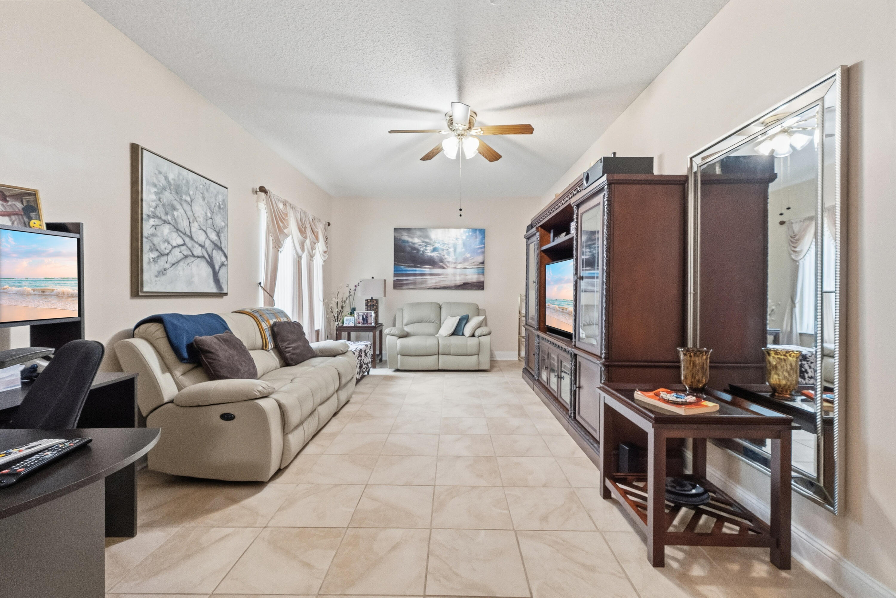 HOLLEY BY THE SEA - Residential