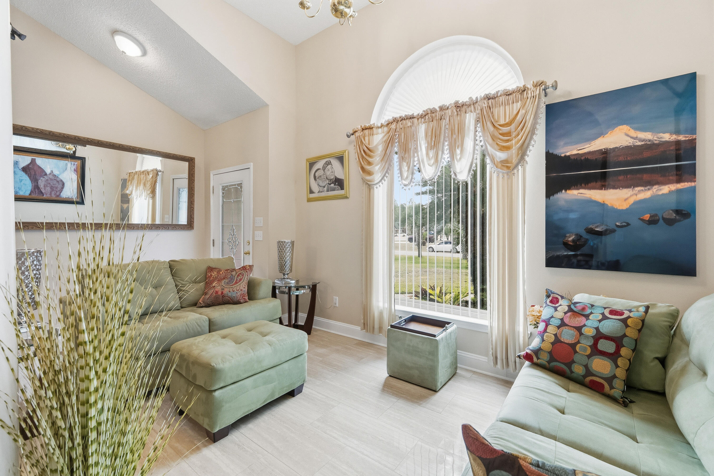 HOLLEY BY THE SEA - Residential