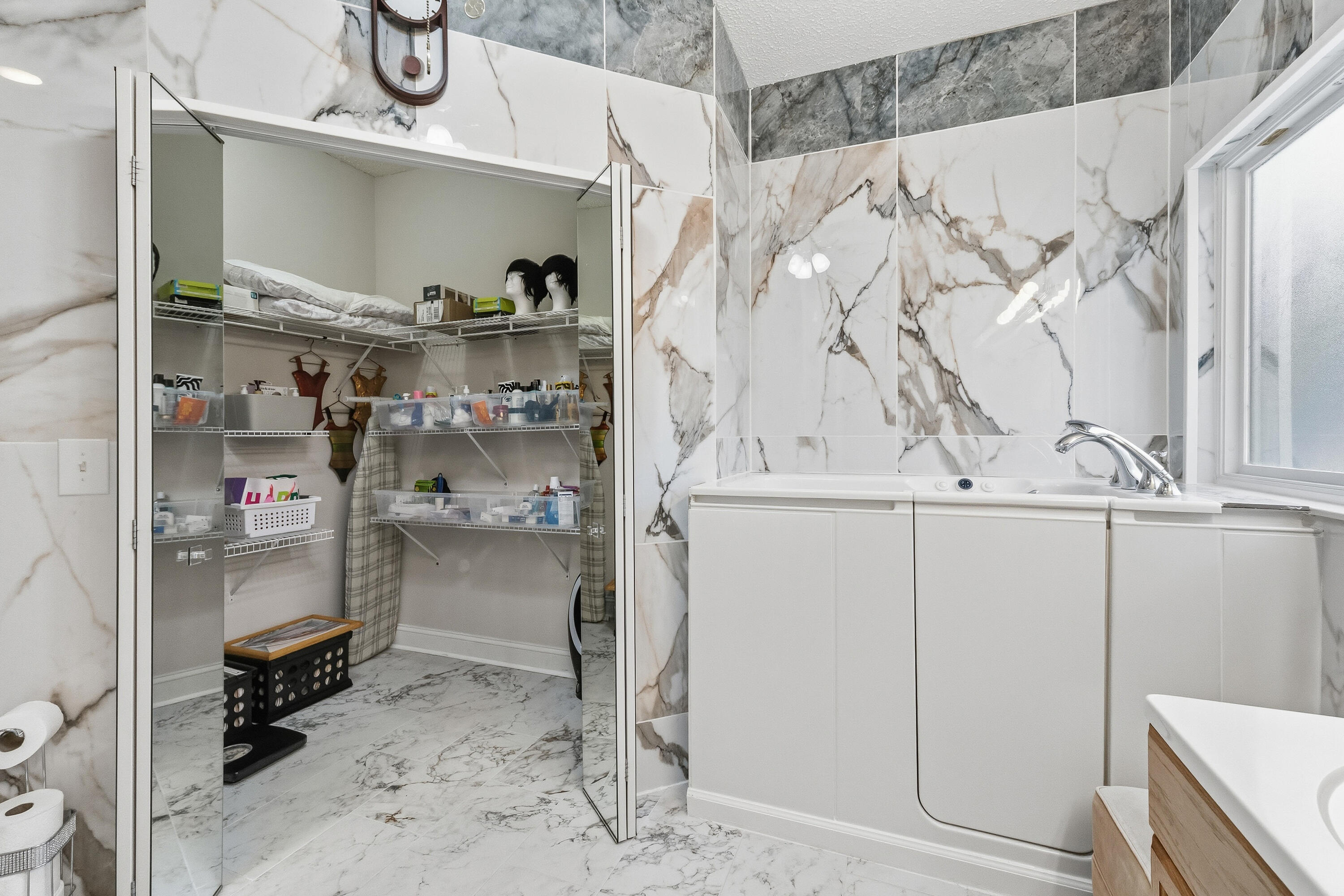 HOLLEY BY THE SEA - Residential