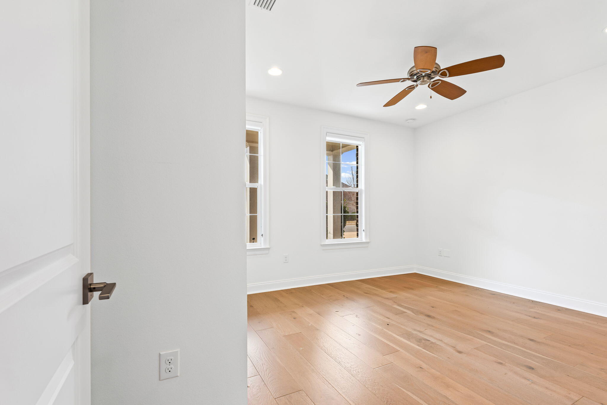 MAGNOLIA WOODS - Residential