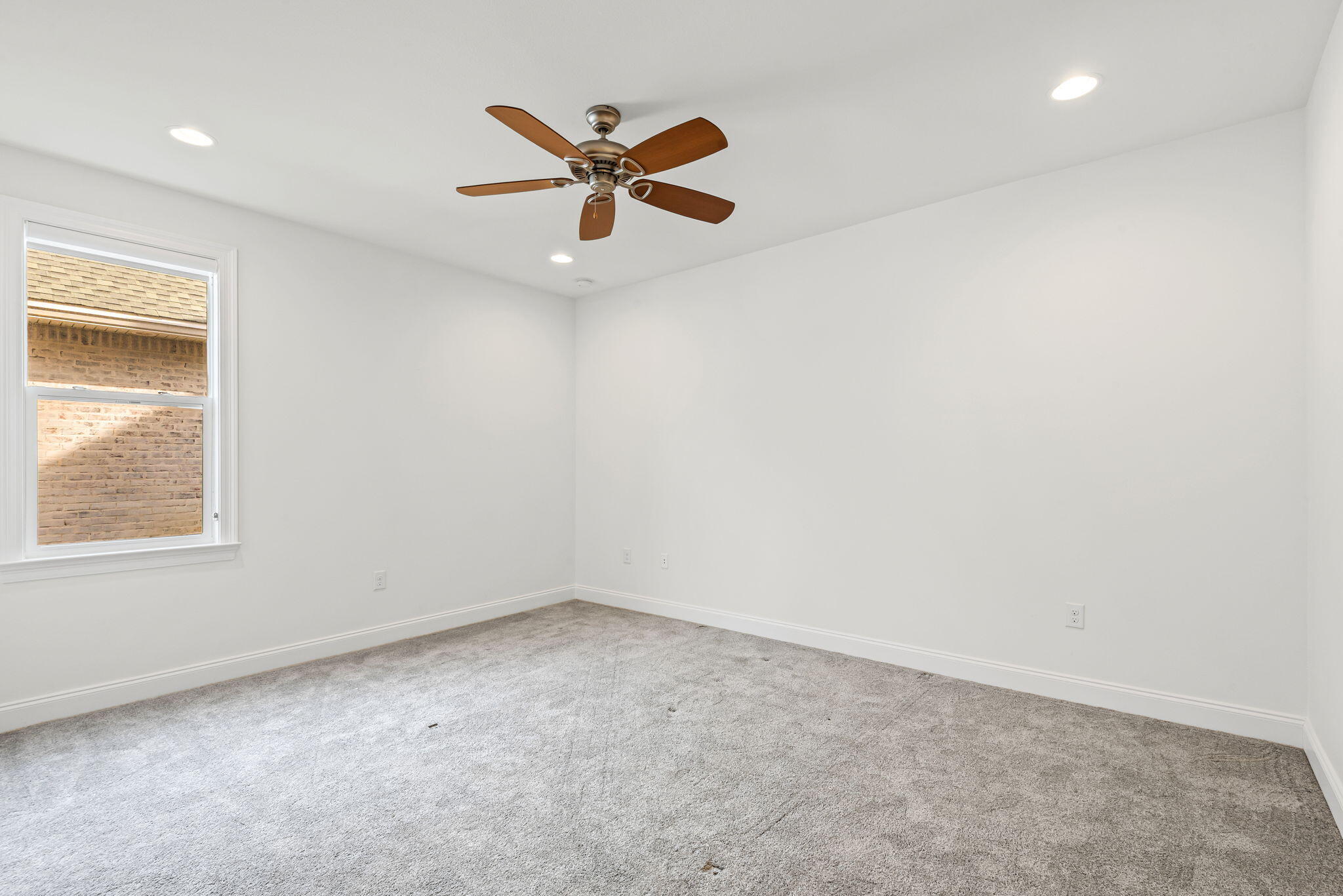 MAGNOLIA WOODS - Residential