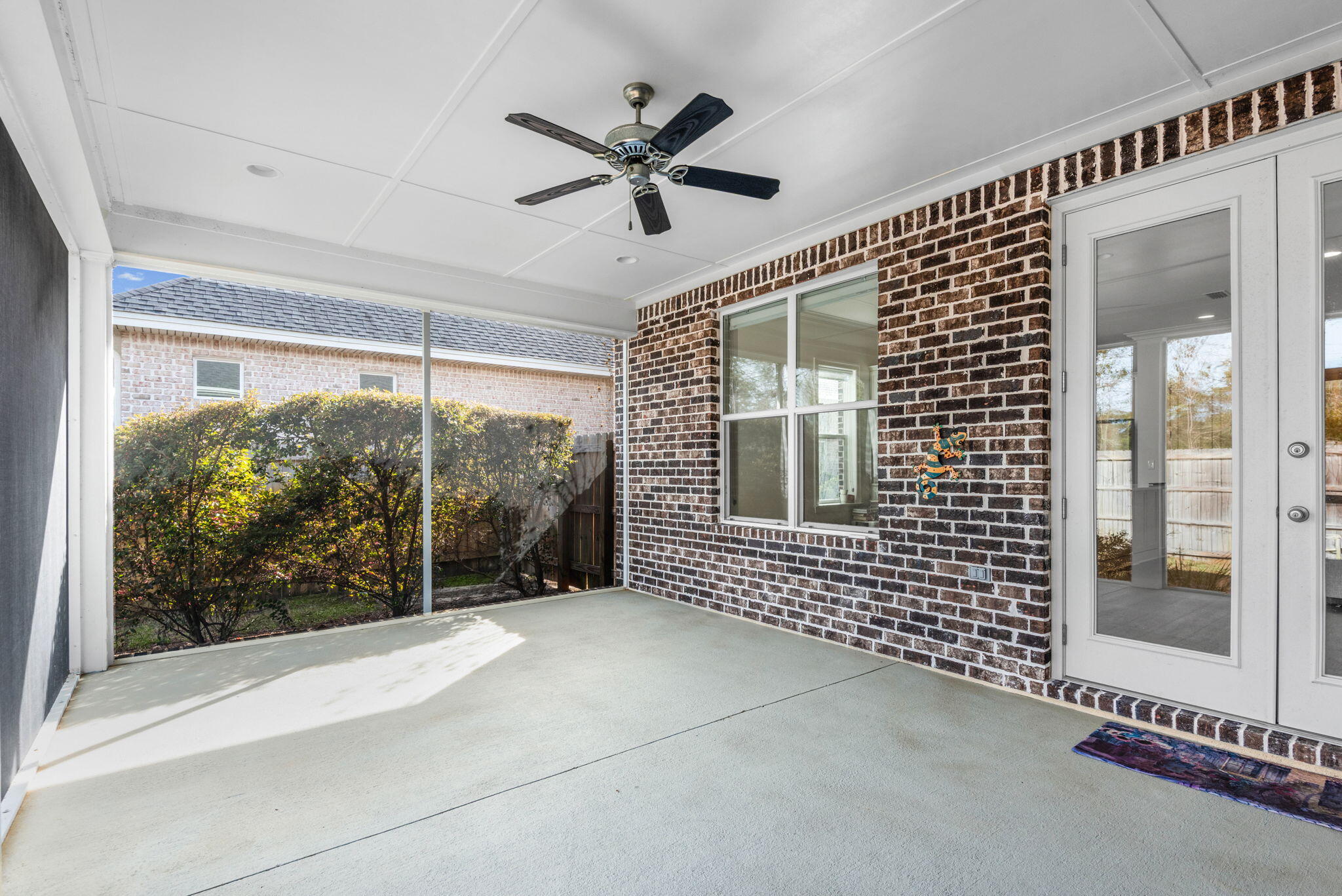 MAGNOLIA WOODS - Residential