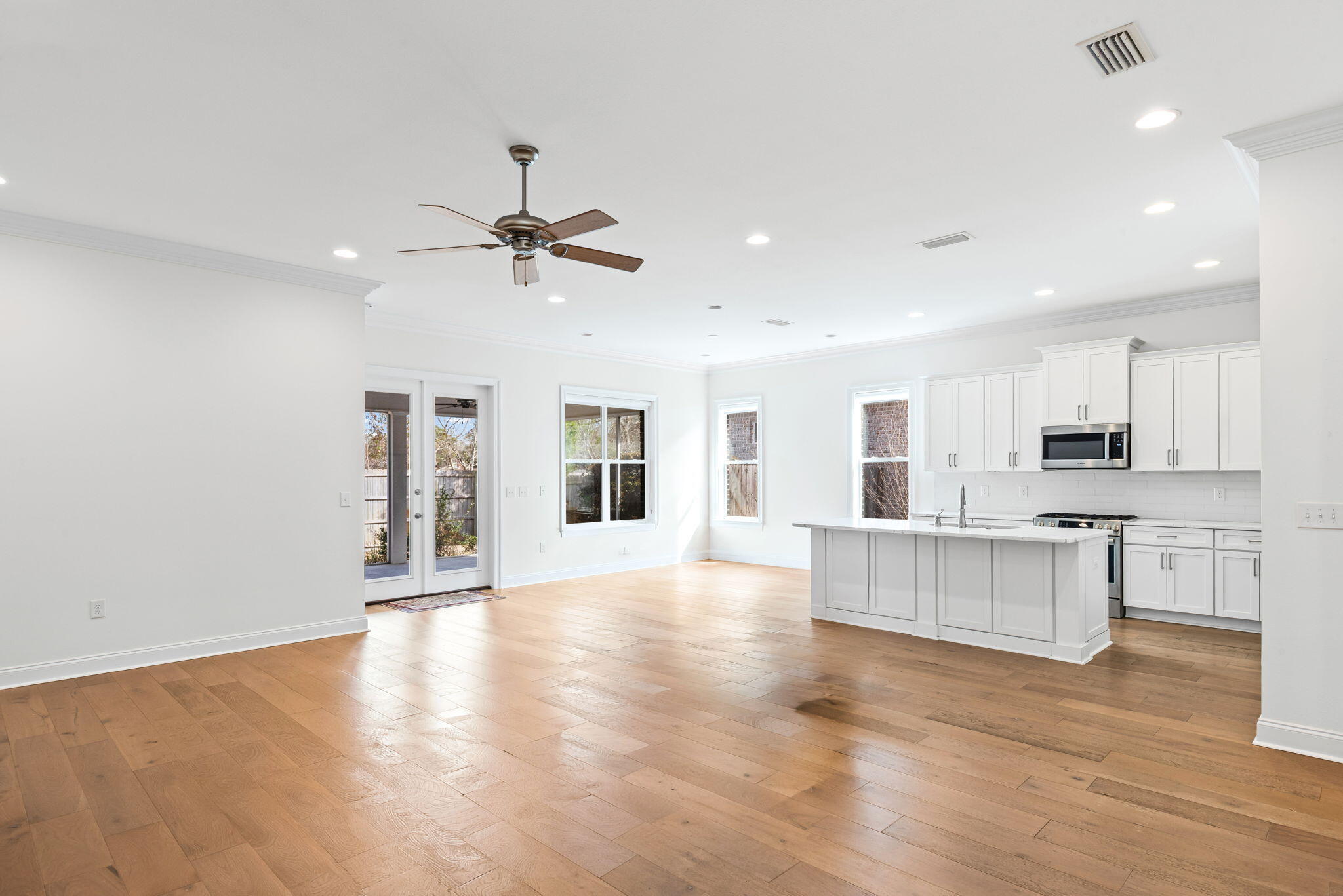 MAGNOLIA WOODS - Residential