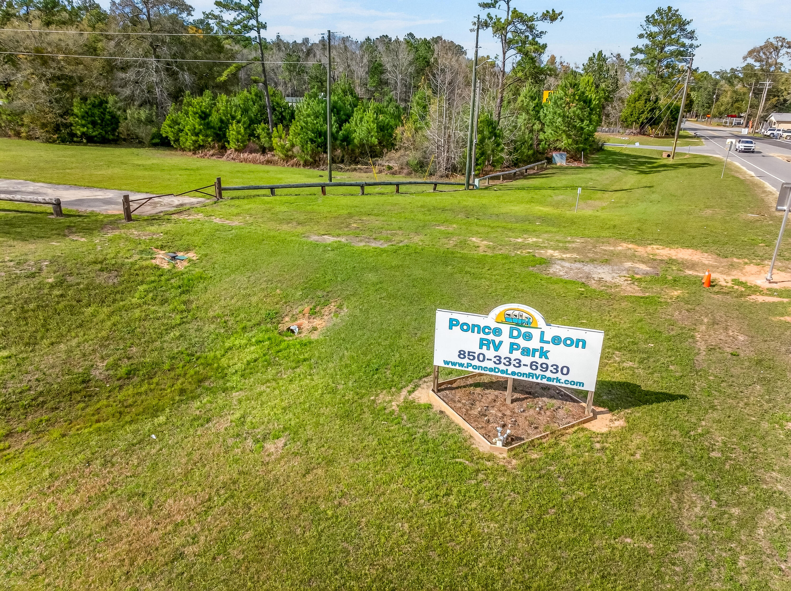 METES & BOUNDS - Land