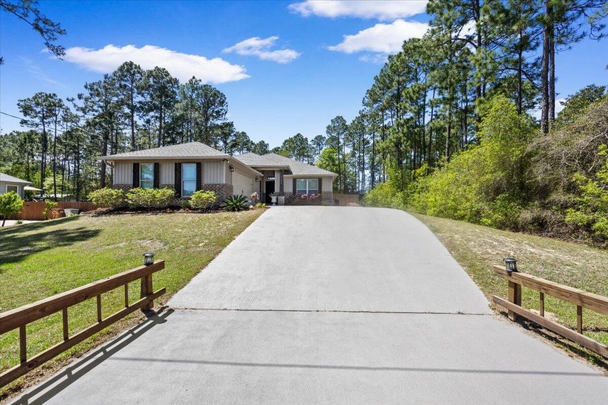 Move in ready!!! Welcome home.
Centrally located in Navarre, close to shops, work, the beach and all that makes Navarre an amazing little town!!
Offering 3 bedrooms and 2 bathrooms and an office on almost half an acre, vinyl flooring throughout with carpet in the master.  A beautiful kitchen with an open floor plan makes it feel like home from the moment you walk in.
All furnishings in the home are included!