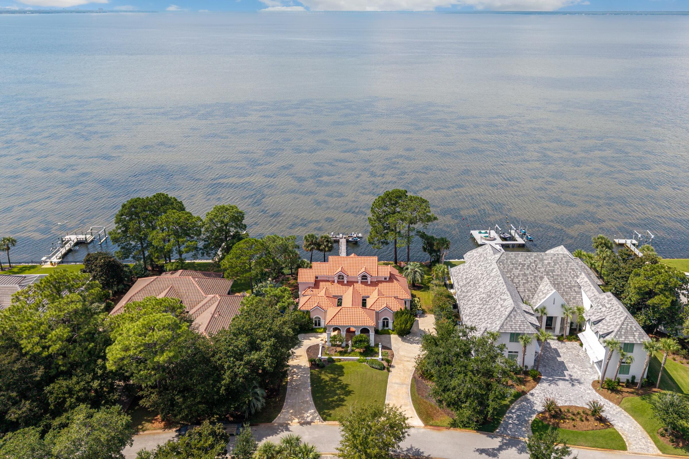 3219 Bay Estates Circle