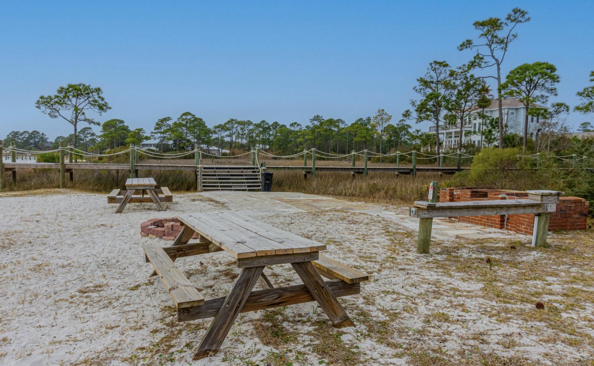 EMERALD POINTE PLAT 1 - Residential