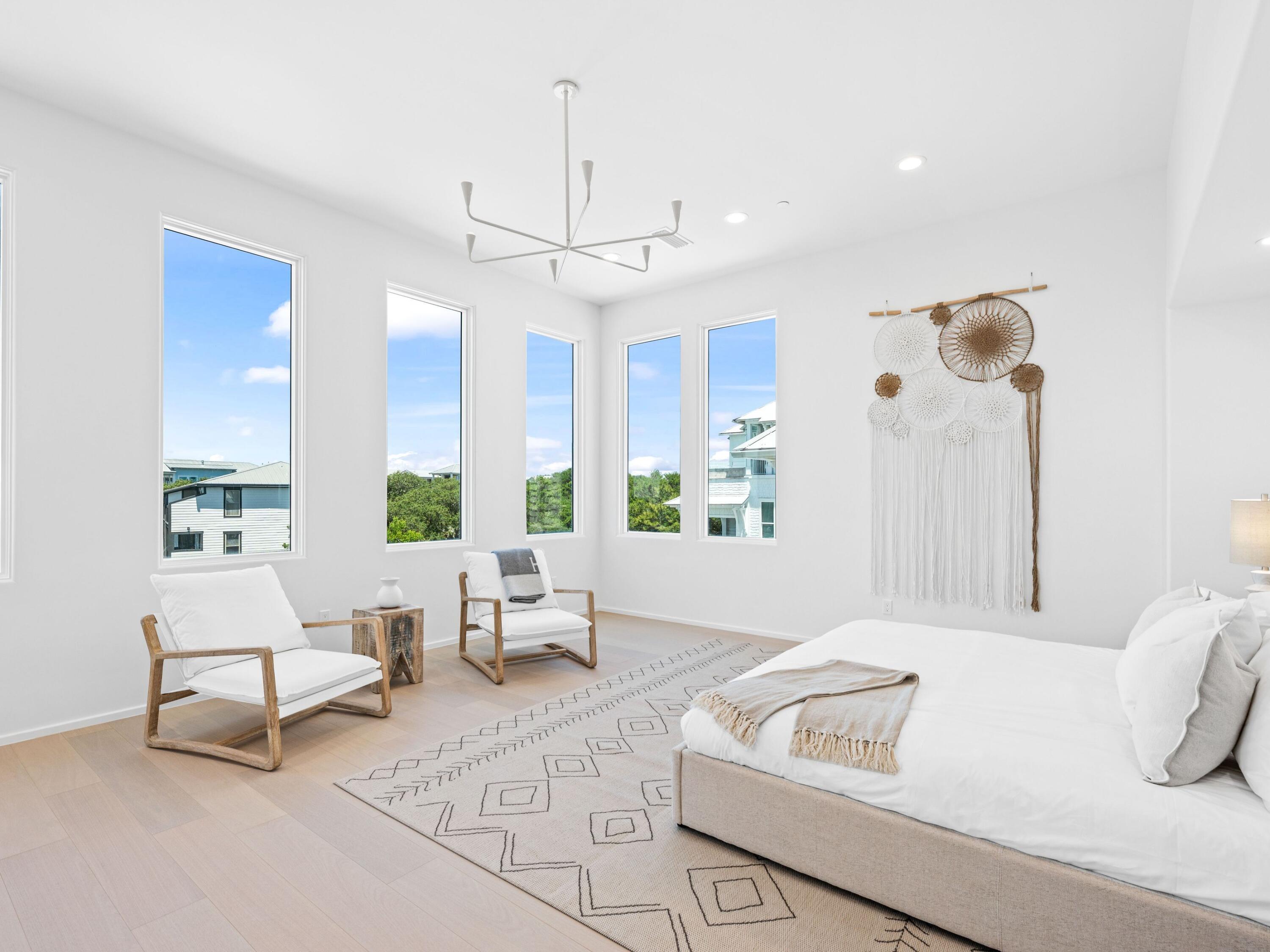MALA BEACH - Residential