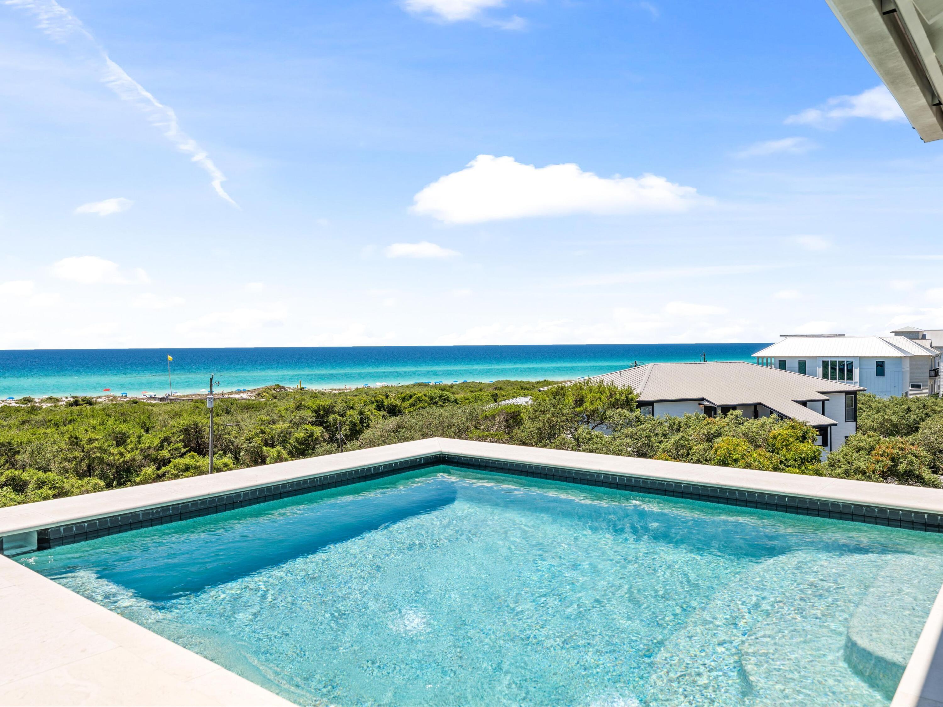 MALA BEACH - Residential