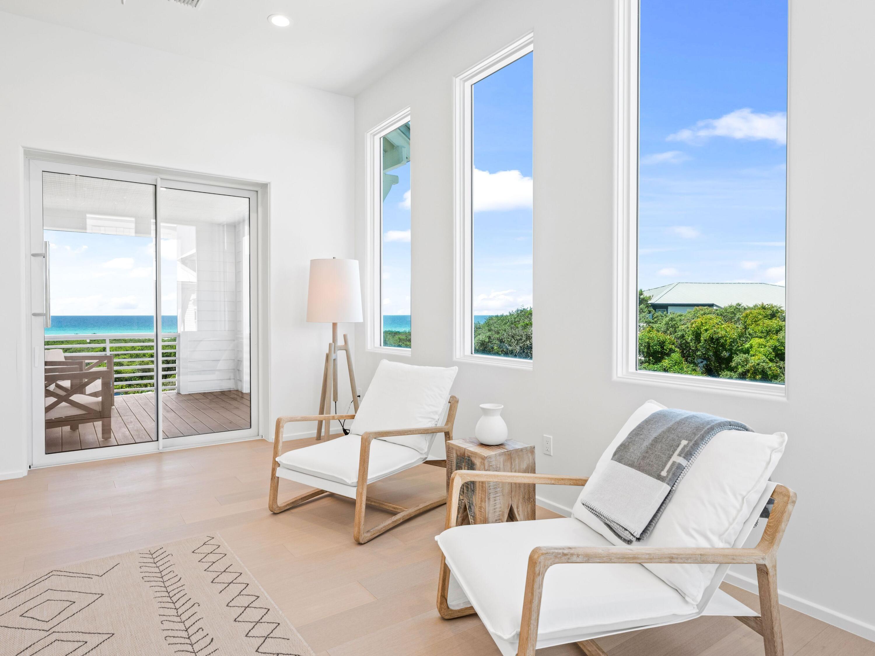 MALA BEACH - Residential