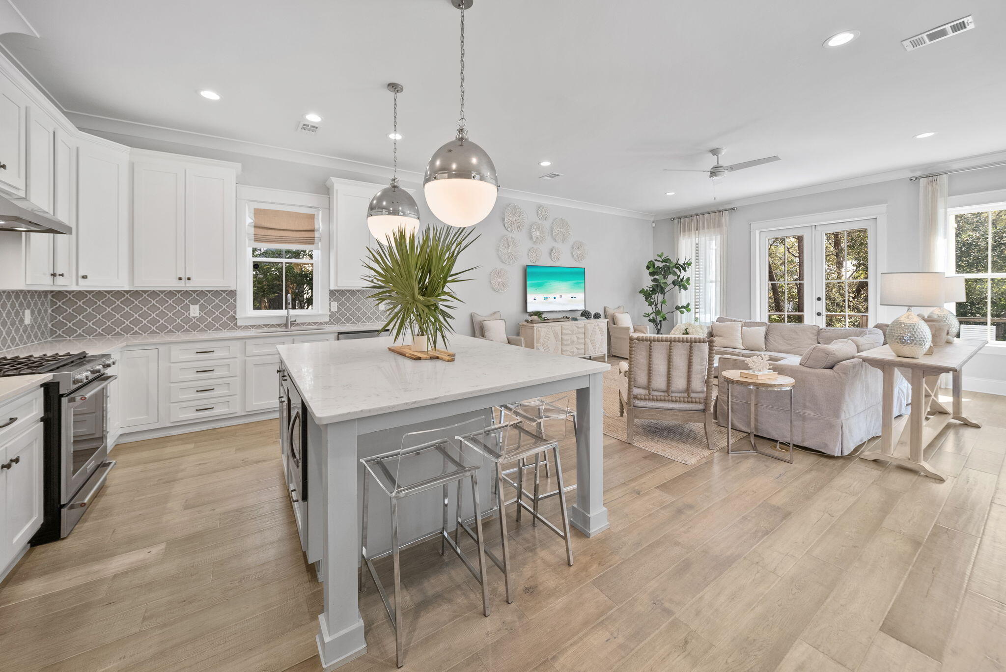 EASTERN LAKE S/D - Residential