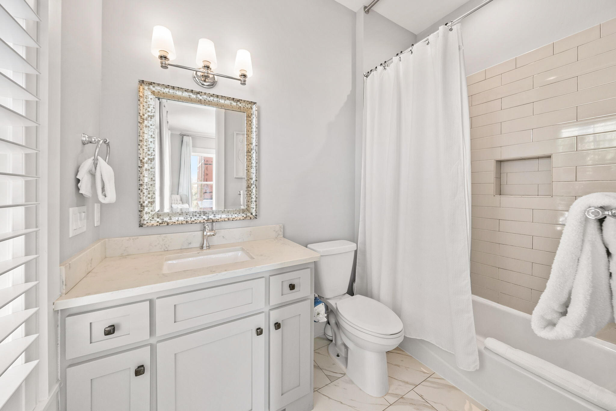 EASTERN LAKE S/D - Residential