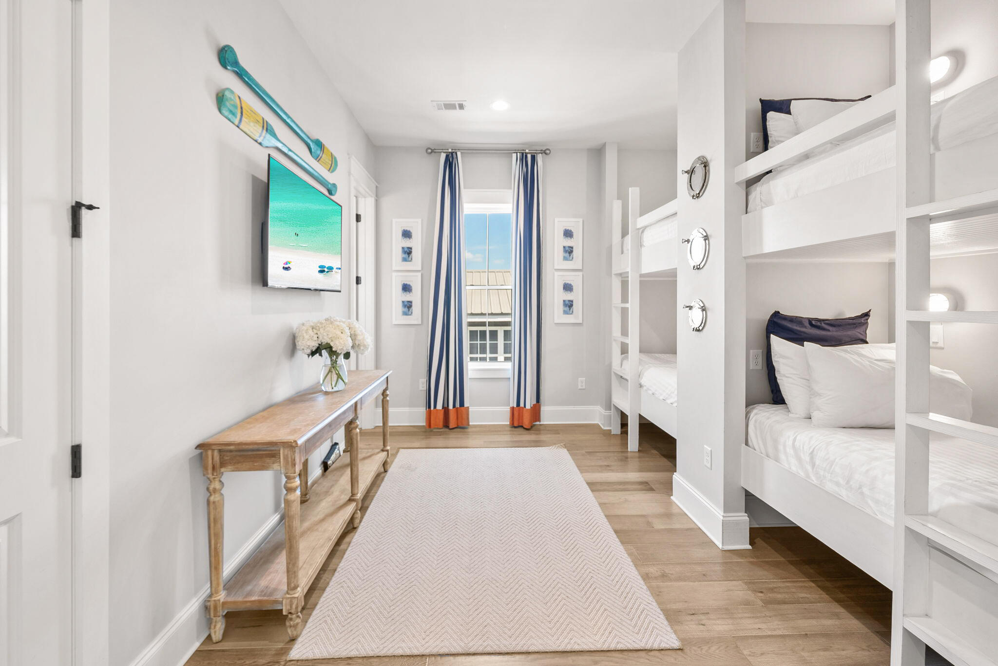 EASTERN LAKE S/D - Residential