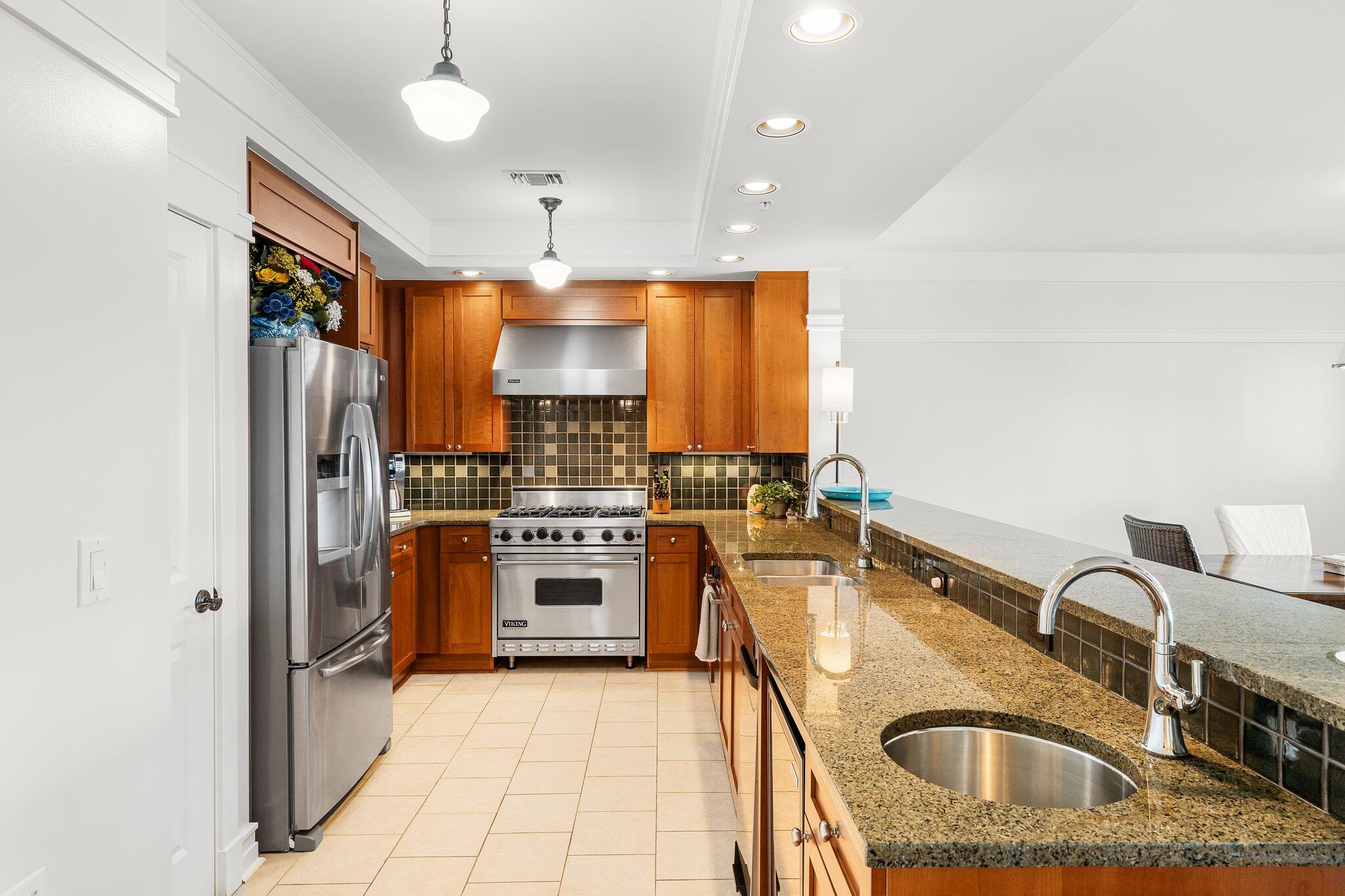 WILD HERON LAKESIDE LODGE - Residential