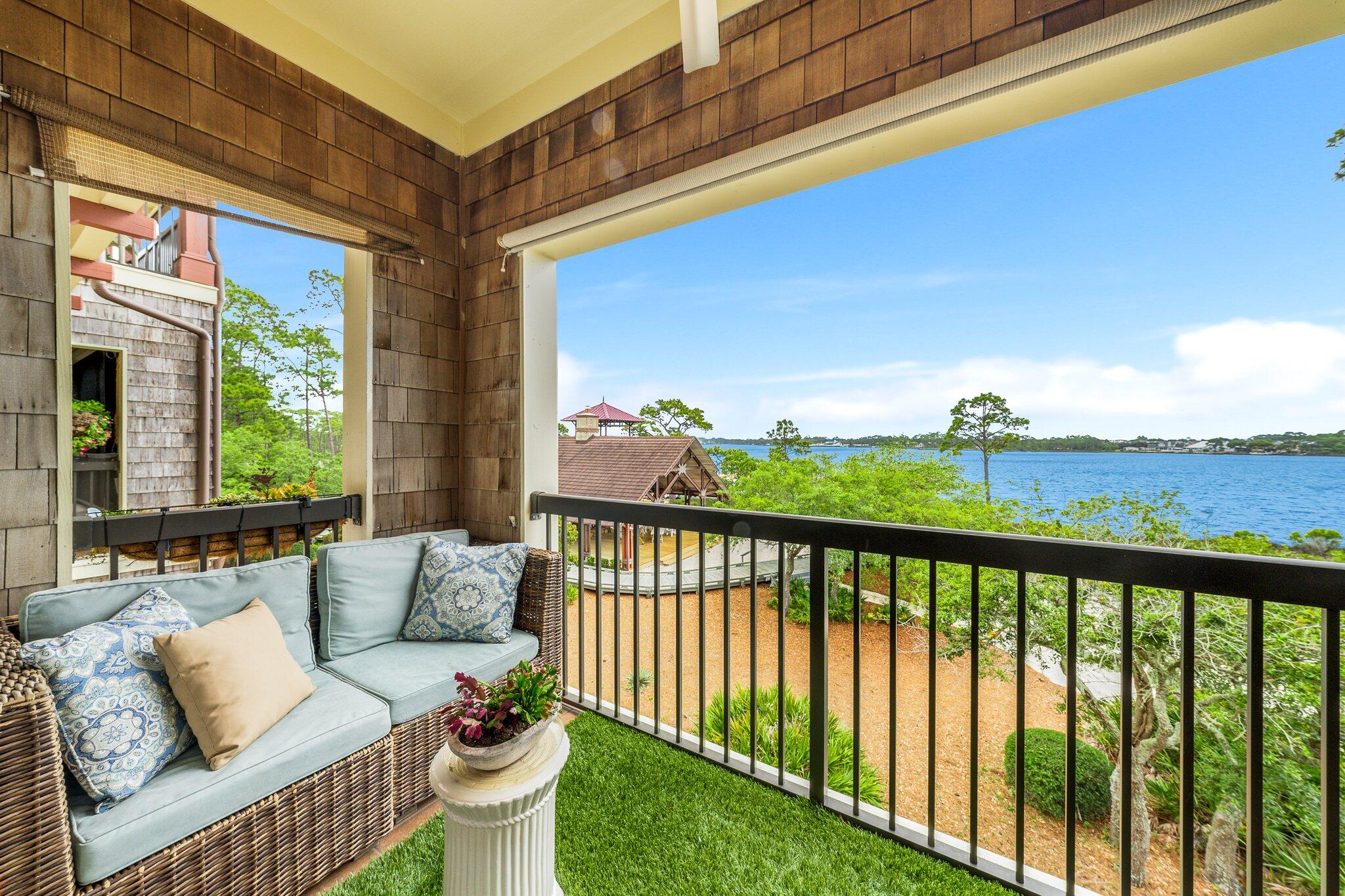 WILD HERON LAKESIDE LODGE - Residential