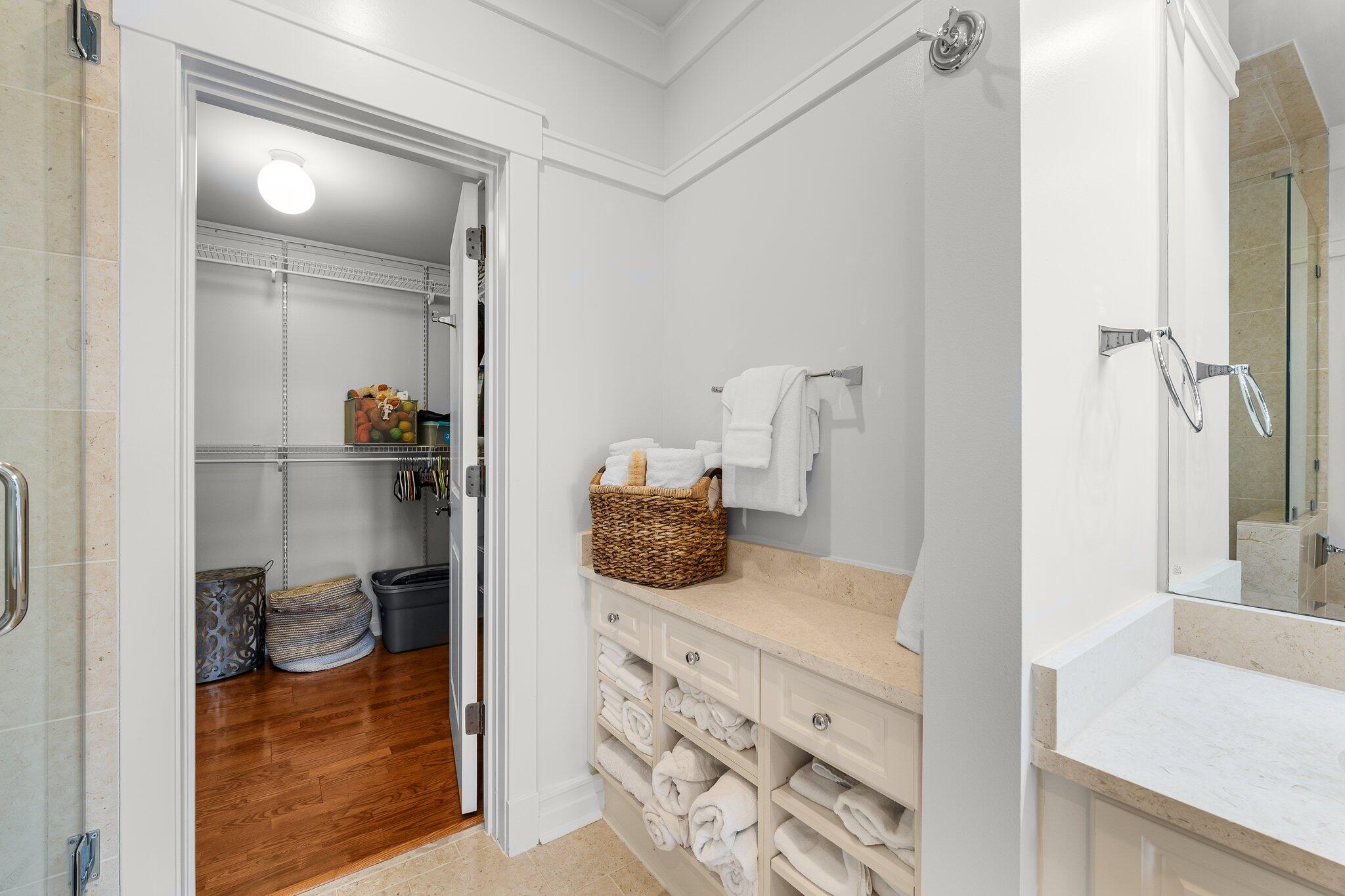 WILD HERON LAKESIDE LODGE - Residential